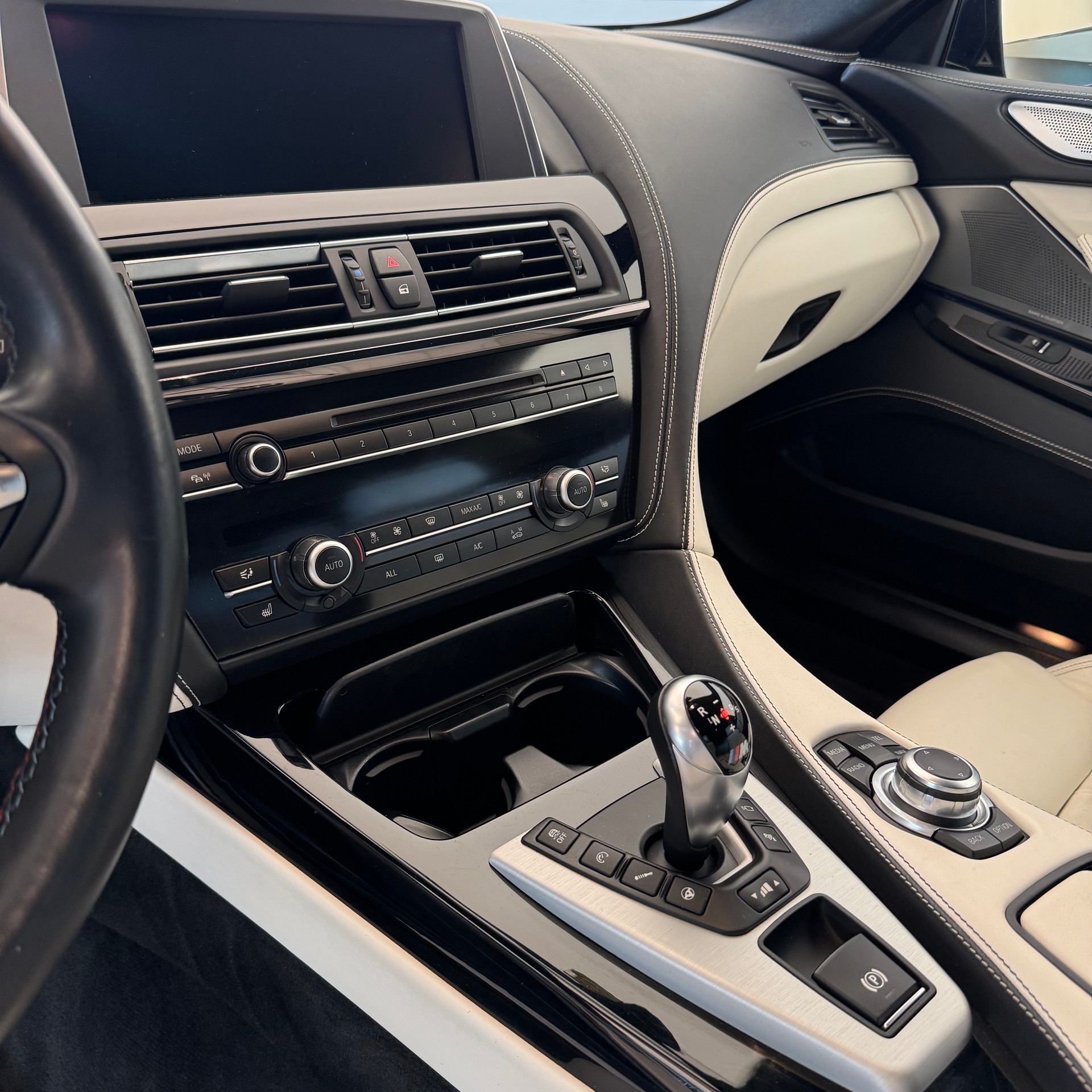 BMW M6 Gran Coupé Drivelogic INDIVIDUAL-image-7