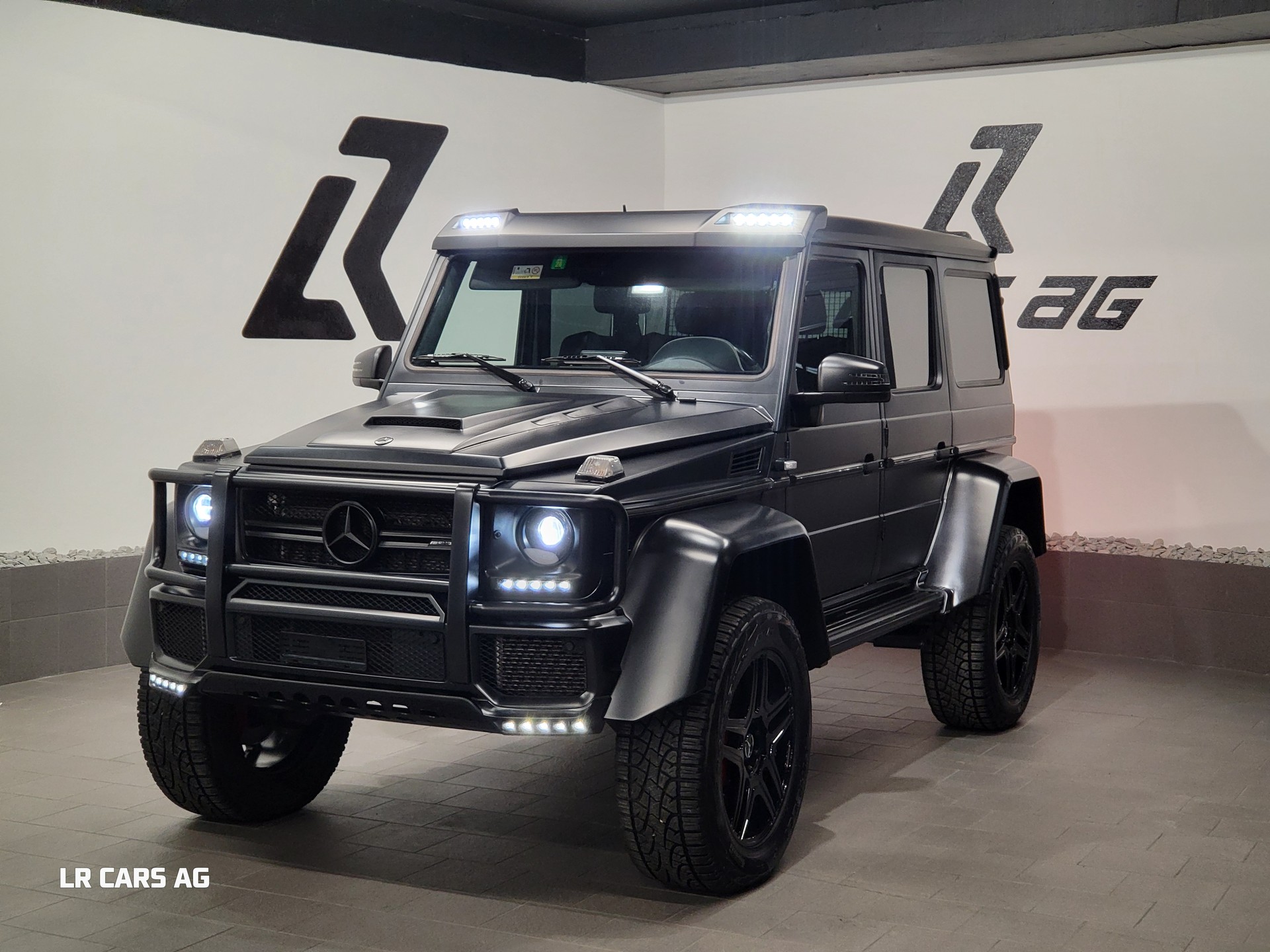 MERCEDES-BENZ G500 4x4² BRABUS-image-1