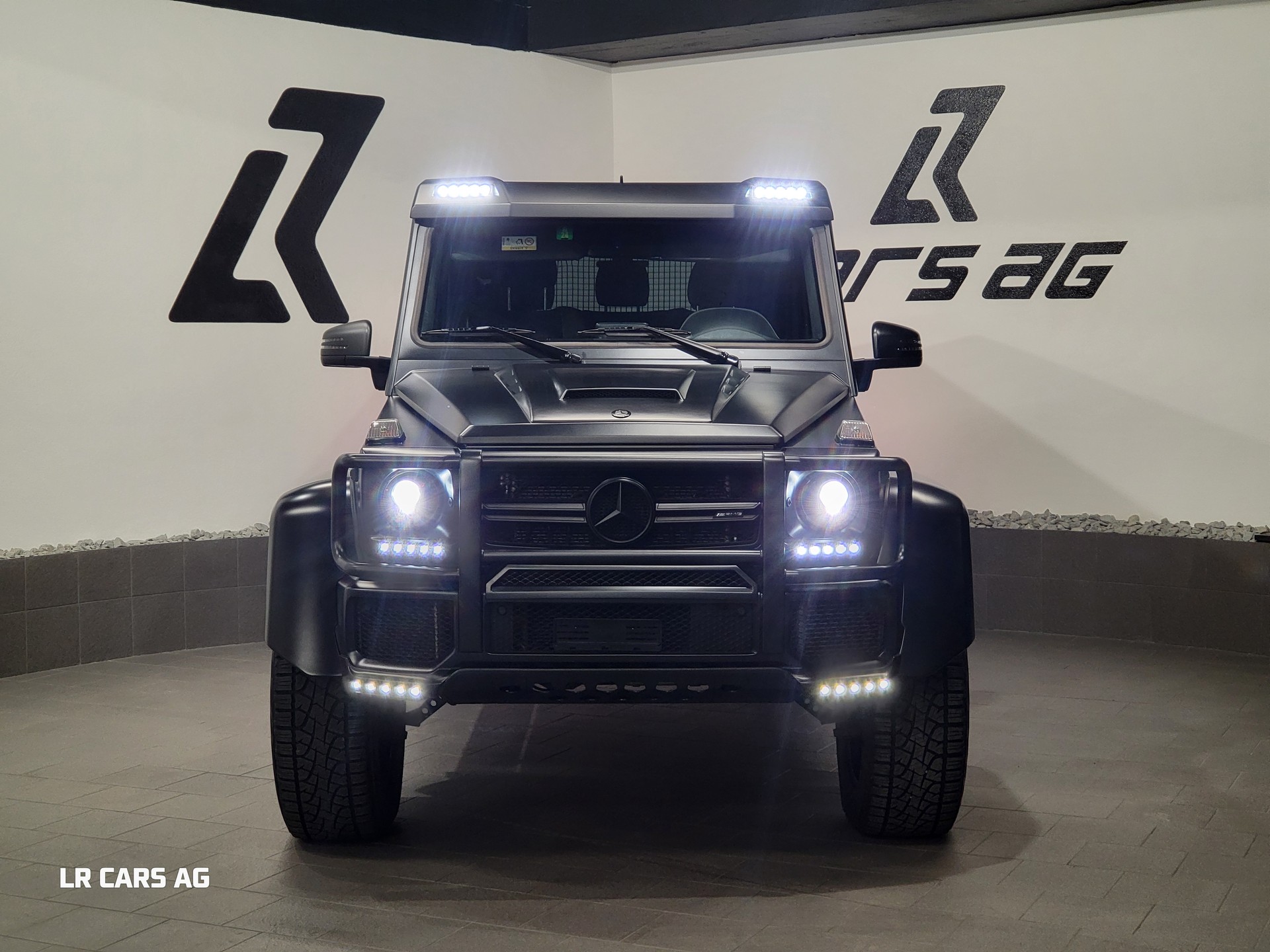 MERCEDES-BENZ G500 4x4² BRABUS-image-2