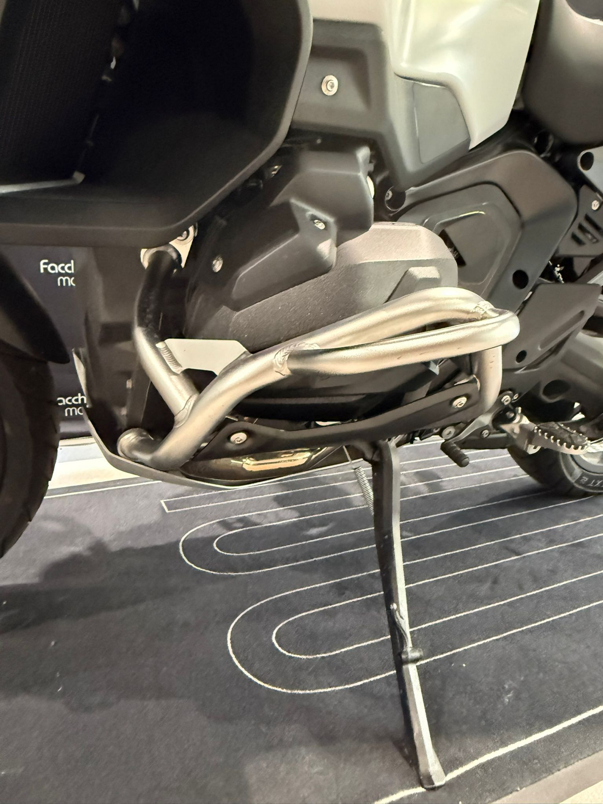 BMW R 1300 GS Adventure-image-7