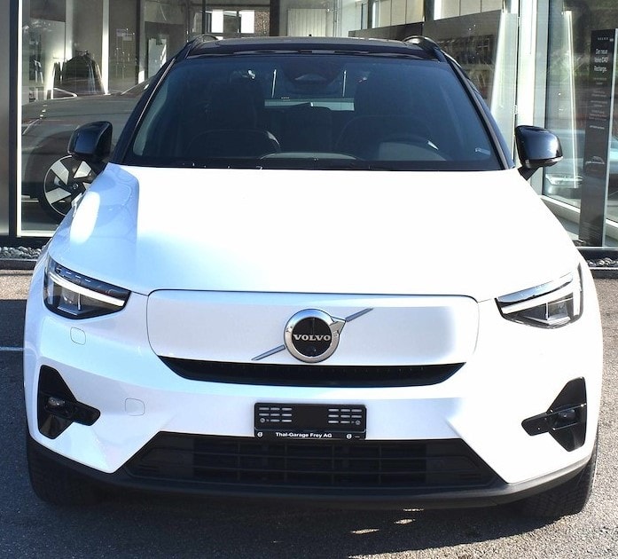 VOLVO XC40 Recharge P6 Ultimate-image-3