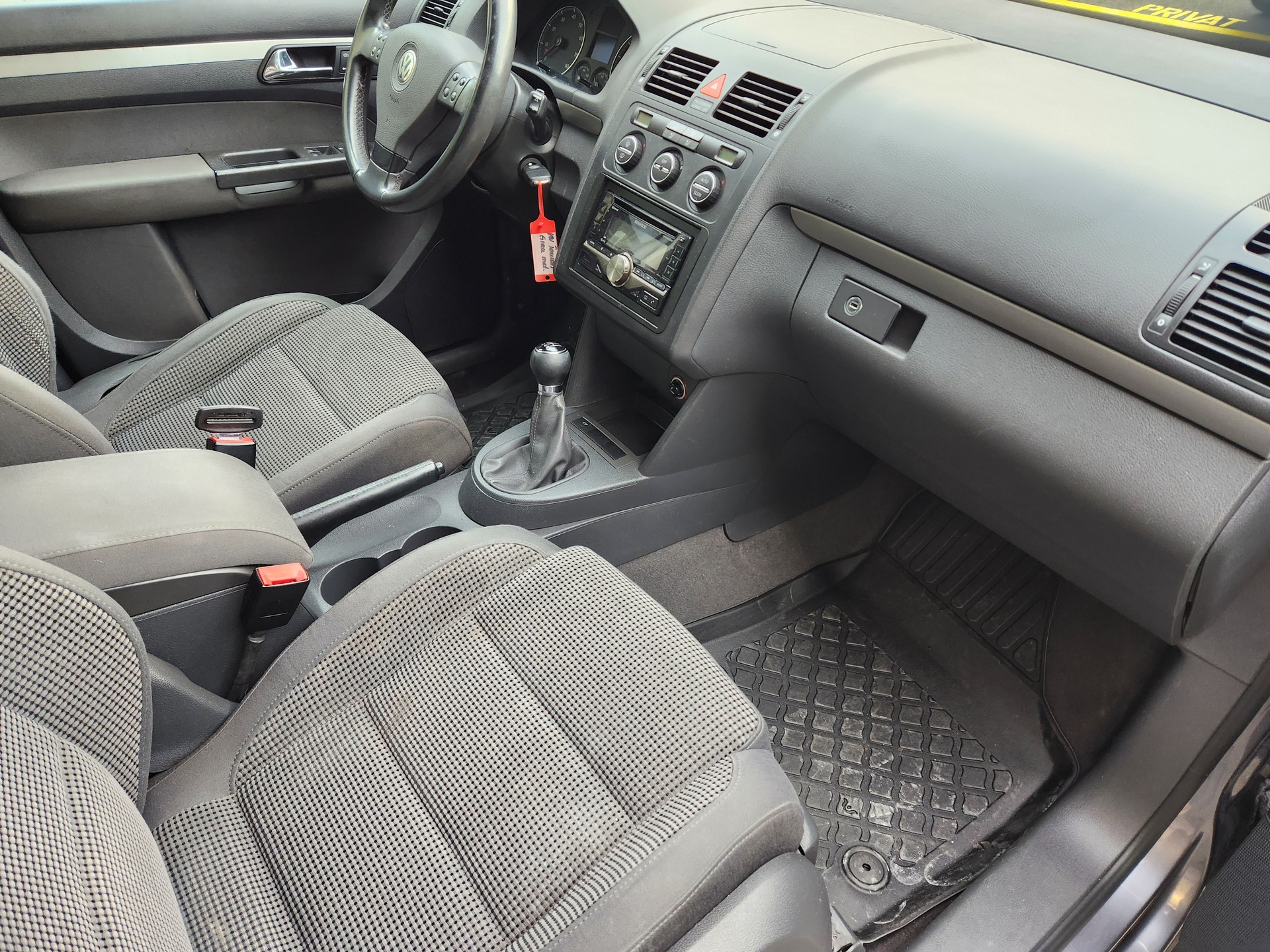VW Touran 2.0 FSI Trendline-image-7