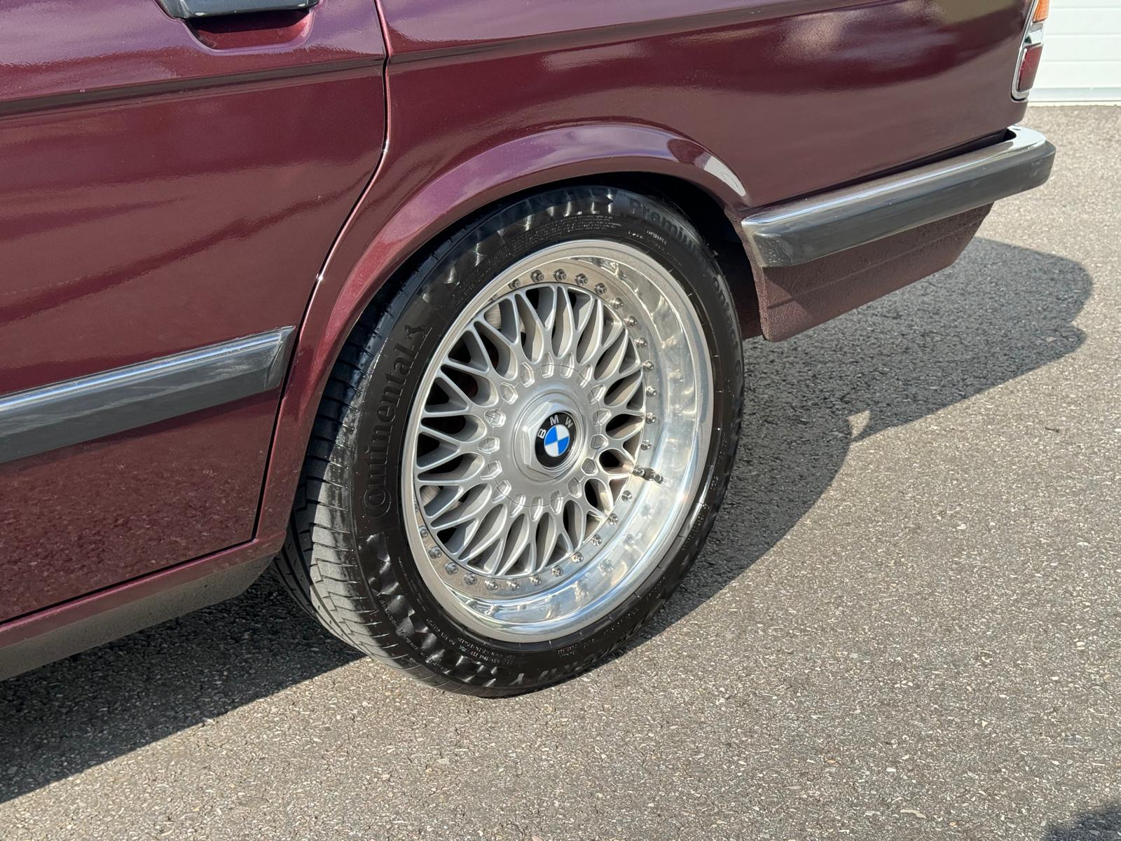 BMW 528i A-image-9