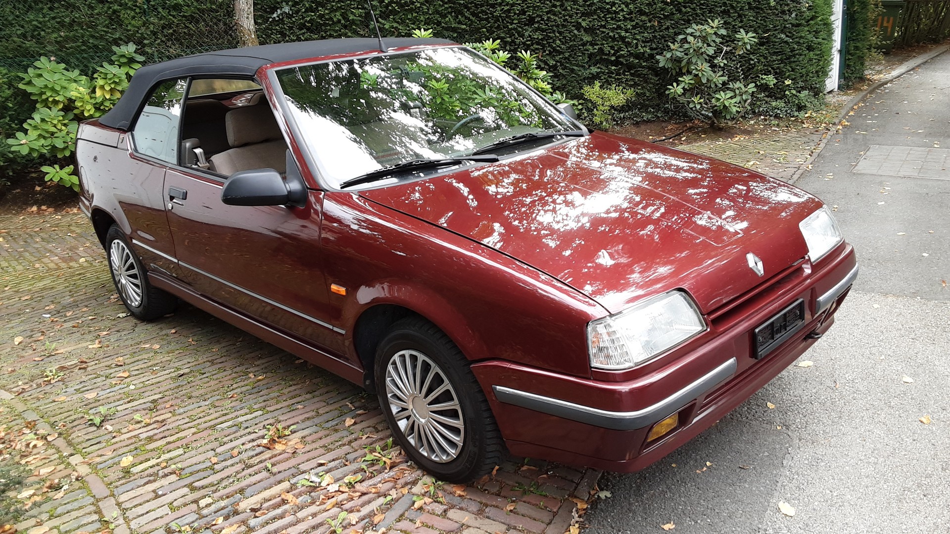 RENAULT R19 Cabrio 1.7 Karmann-showroom-element-1