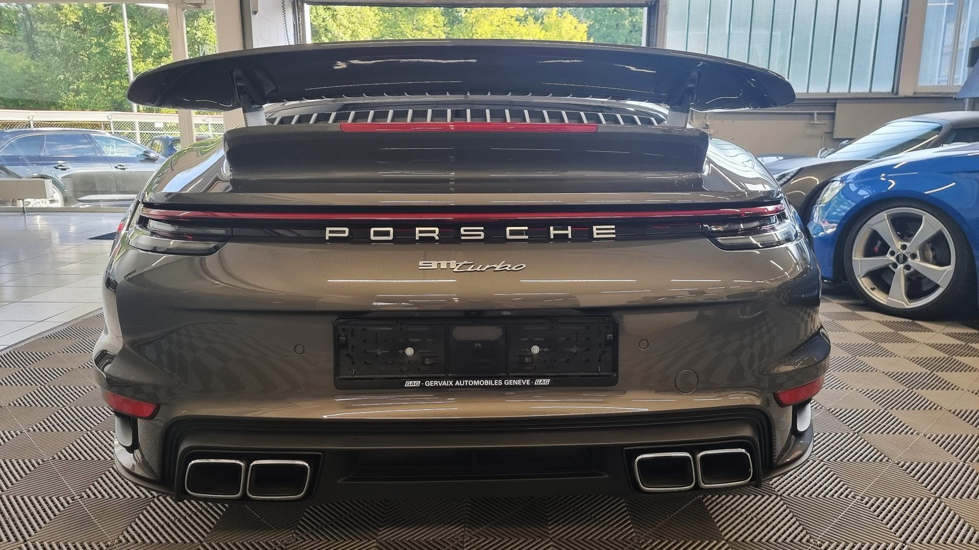 PORSCHE 911 Turbo Cabriolet PDK-image-4