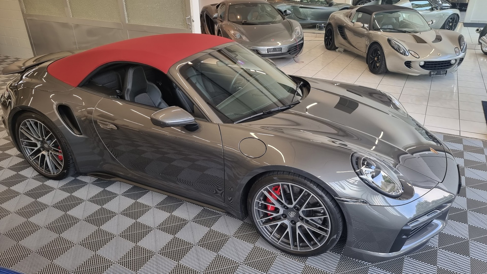 PORSCHE 911 Turbo Cabriolet PDK-image-5