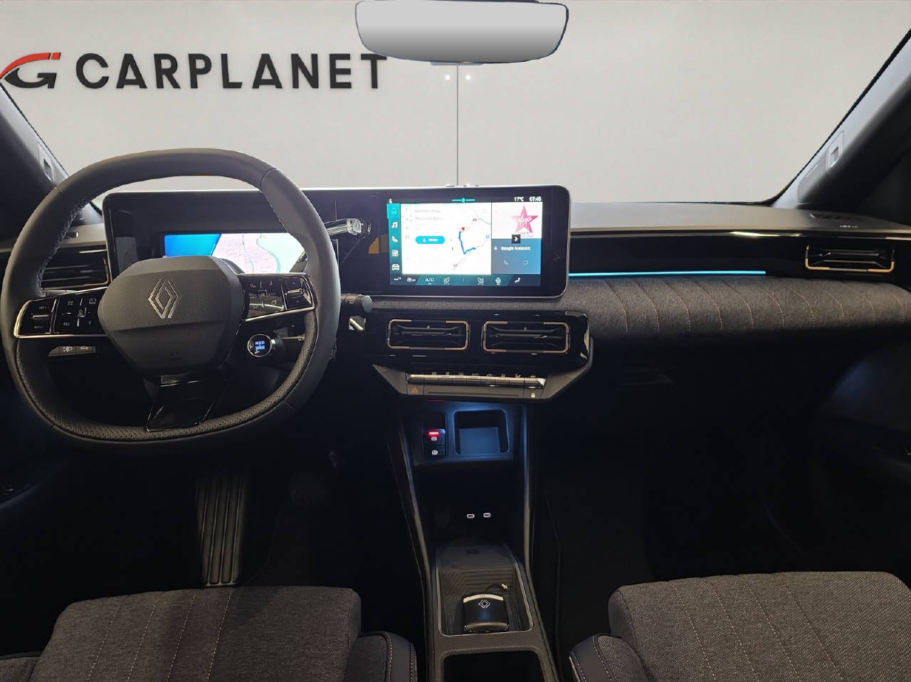 RENAULT 4 E-Tech Comfort Range techno Demo-image-8