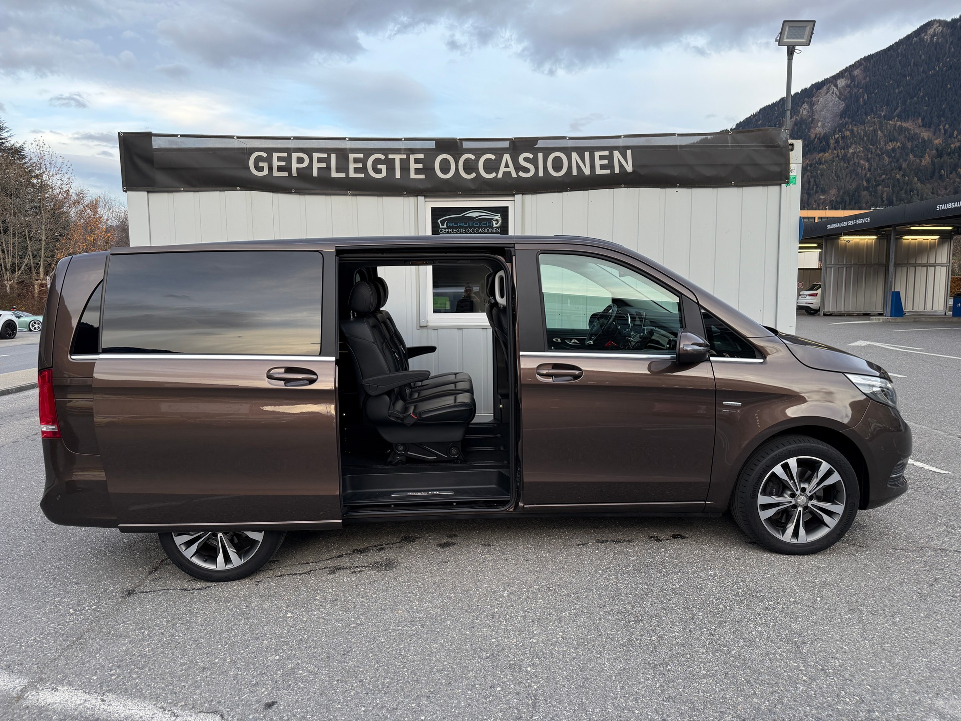 MERCEDES-BENZ V 250 d Avantgarde lang 4Matic 7G-Tronic *GARANTIE* TOPZUSTAND*LEDER*-showroom-element-3