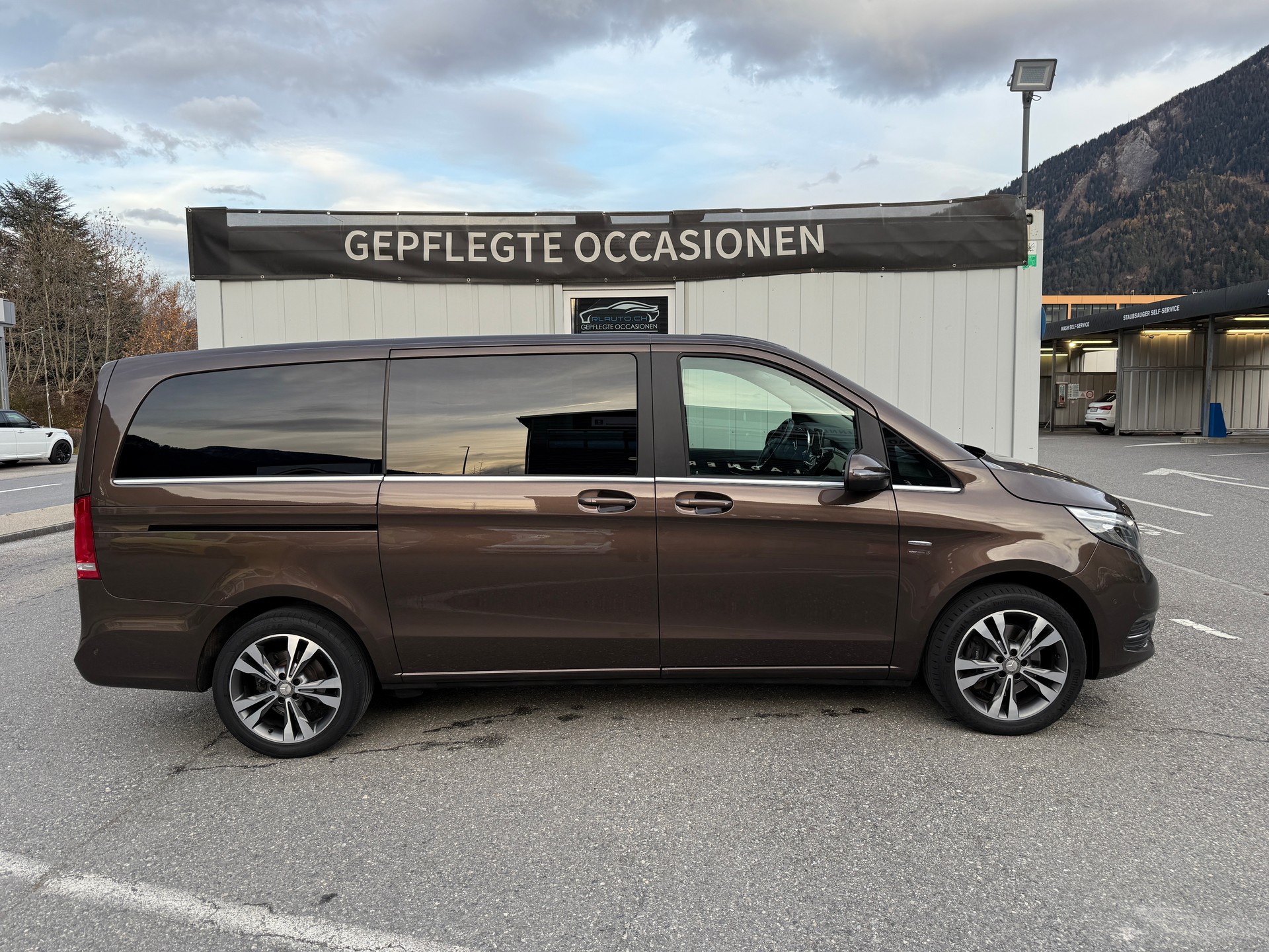 MERCEDES-BENZ V 250 d Avantgarde lang 4Matic 7G-Tronic *GARANTIE* TOPZUSTAND*LEDER*-showroom-element-2