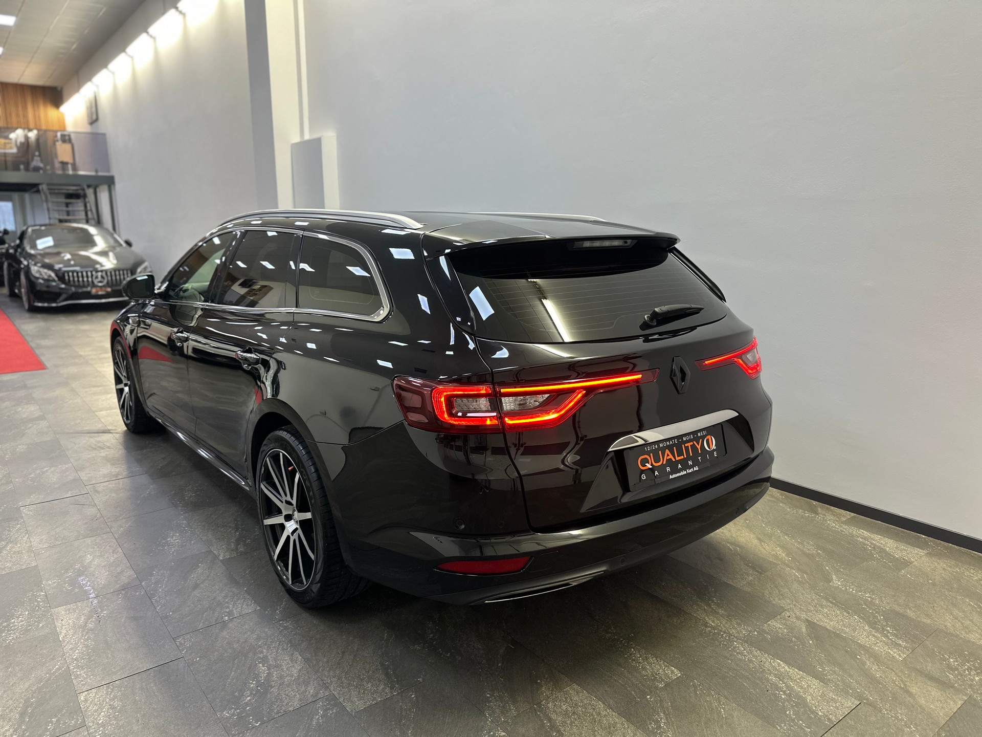 RENAULT Talisman Grandtour 1.6 TCe 90th Anniversary EDC-showroom-element-3