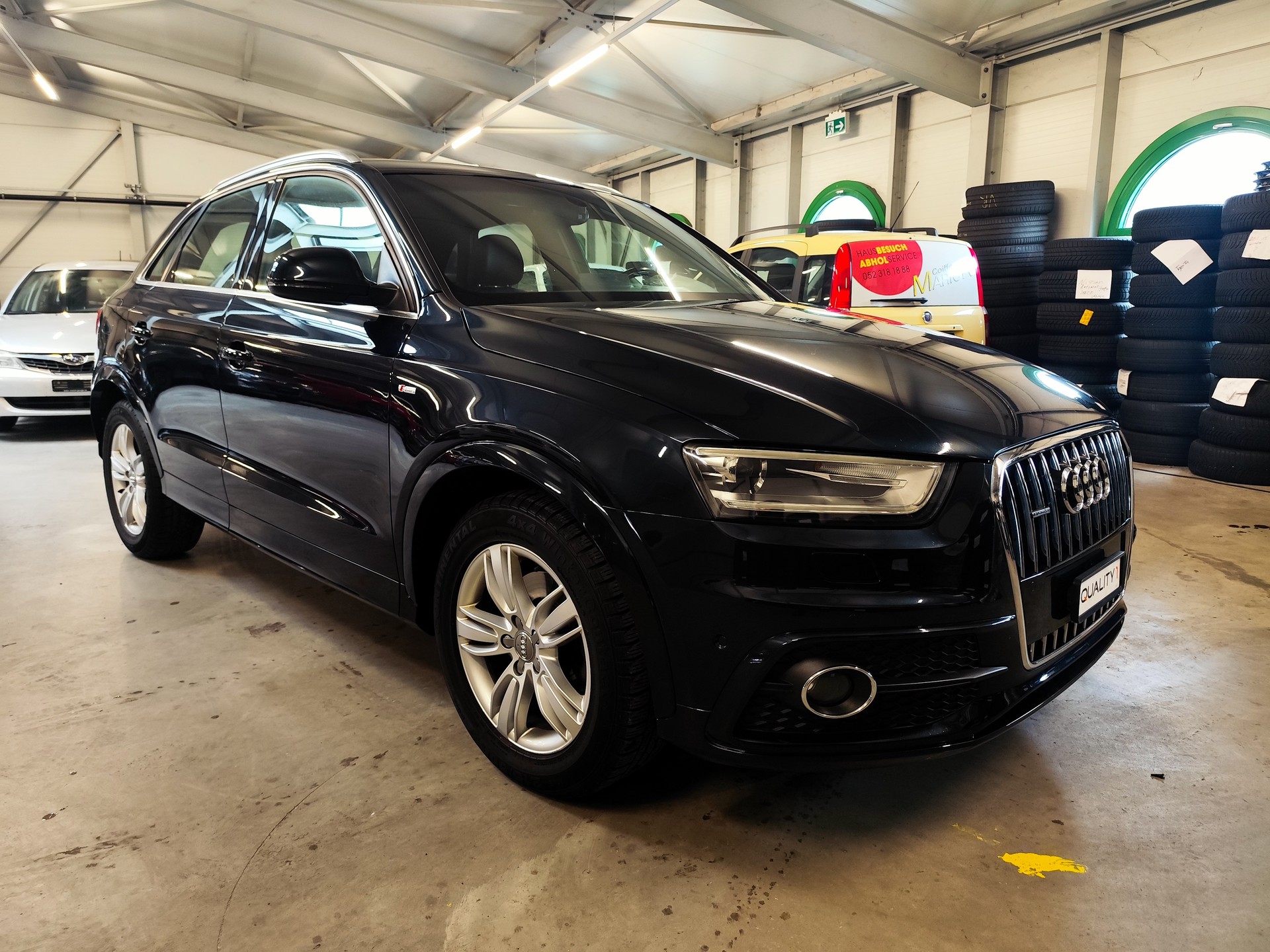 AUDI Q3 2.0 TDI quattro S-tronic-image-1