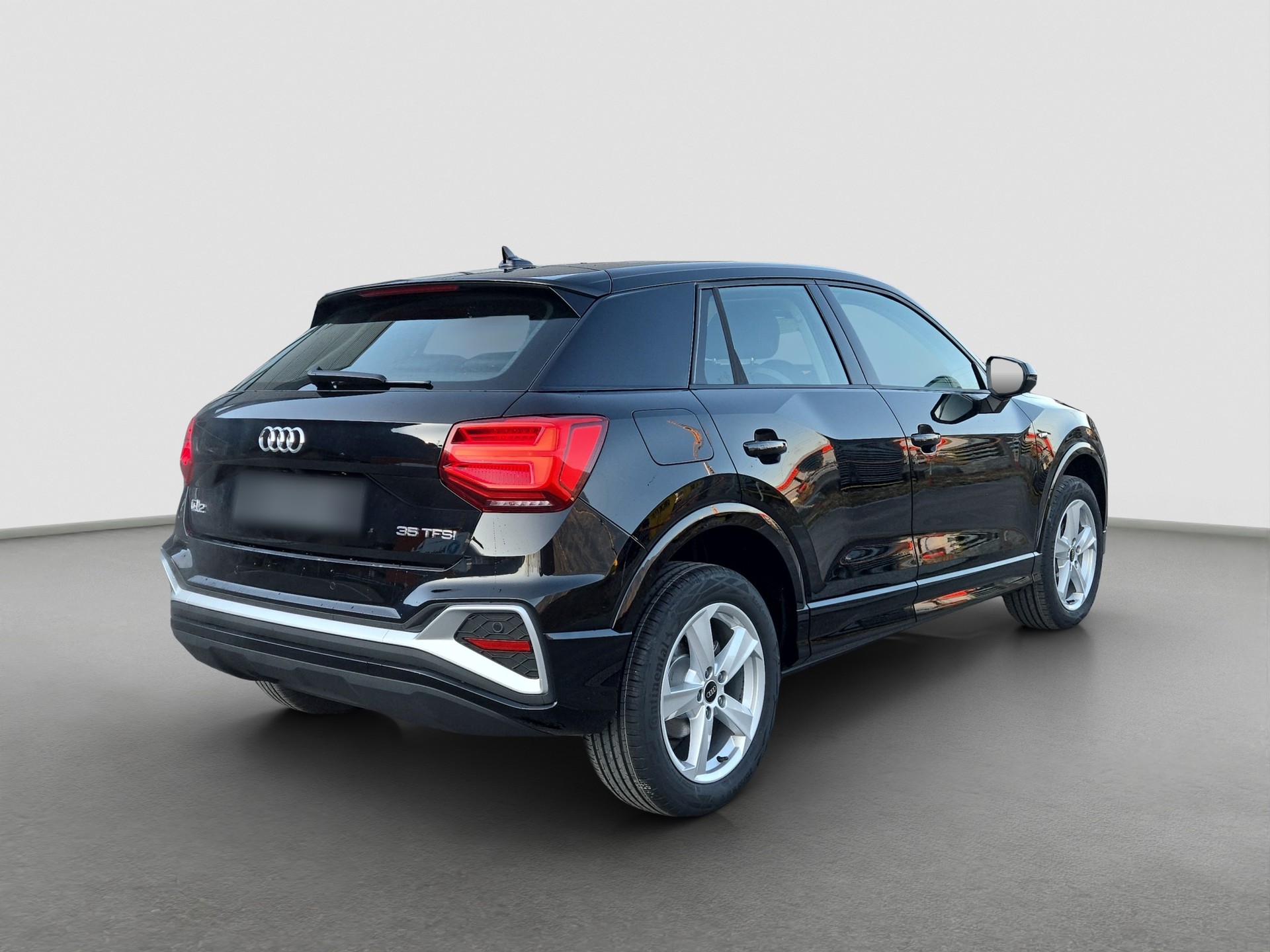 AUDI Q2 35 TFSI S line S-tronic-image-4