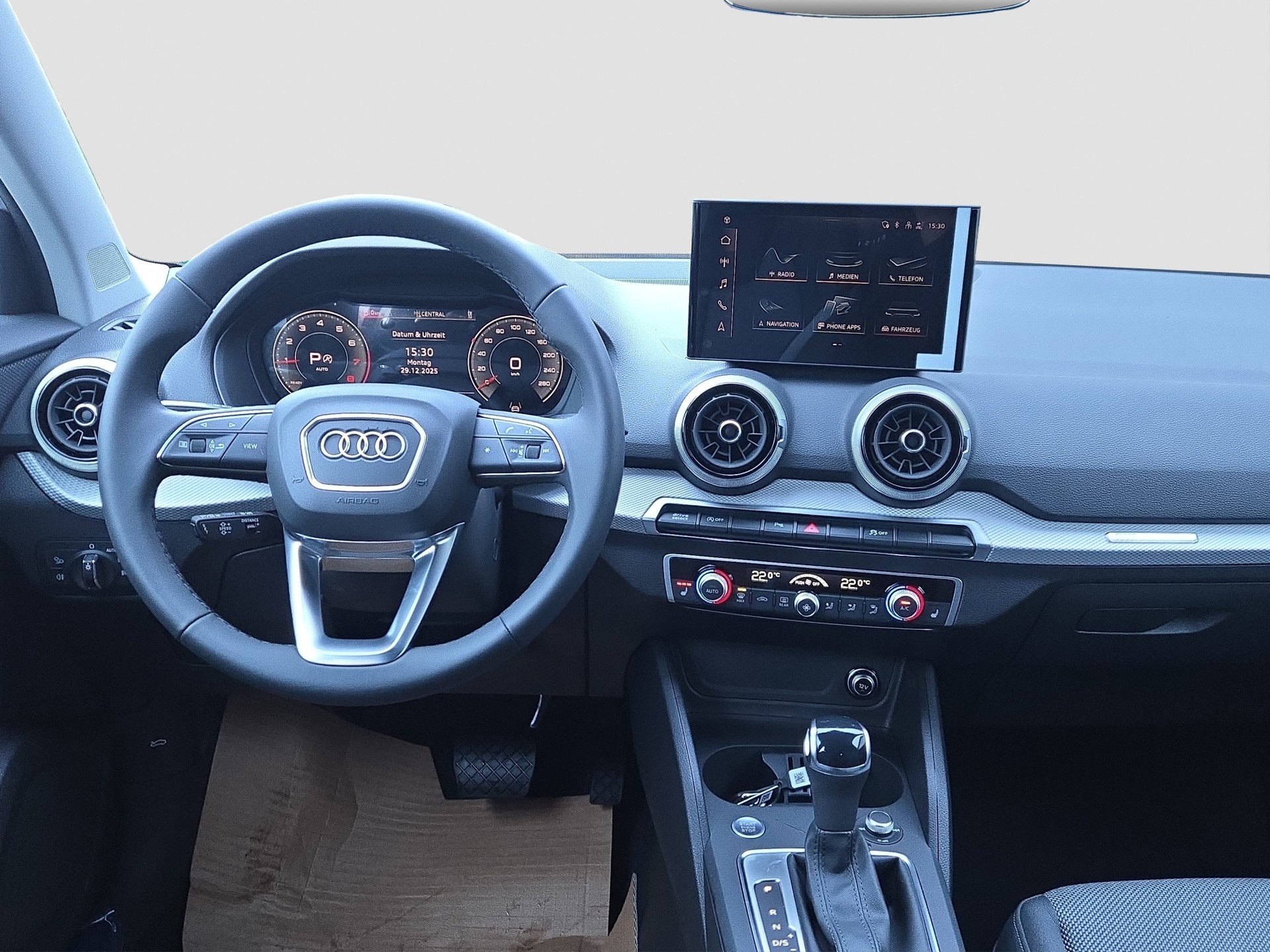 AUDI Q2 35 TFSI S line S-tronic-image-8