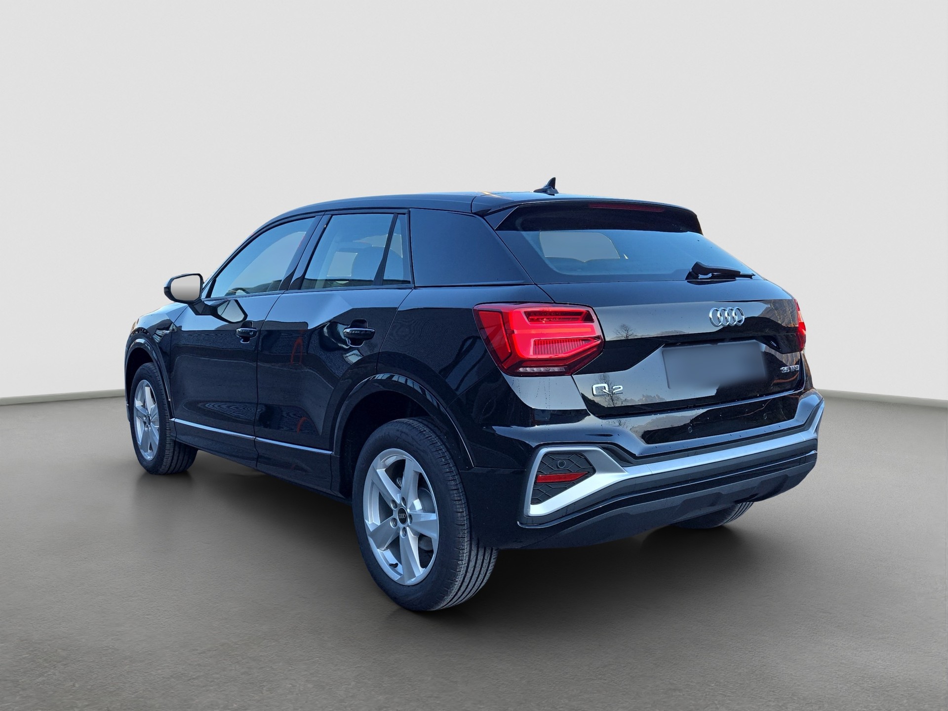 AUDI Q2 35 TFSI S line S-tronic-showroom-element-2