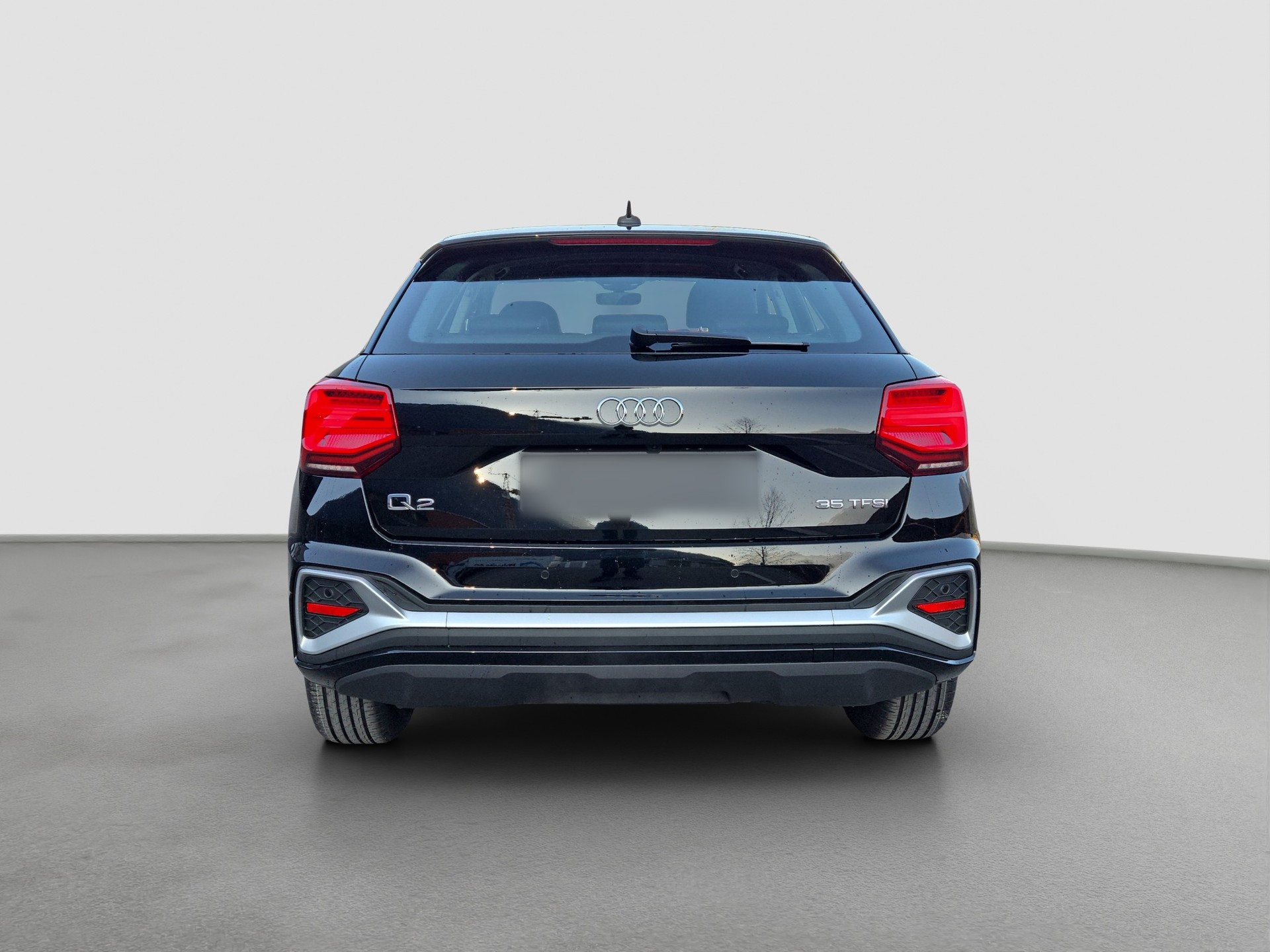 AUDI Q2 35 TFSI S line S-tronic-showroom-element-3