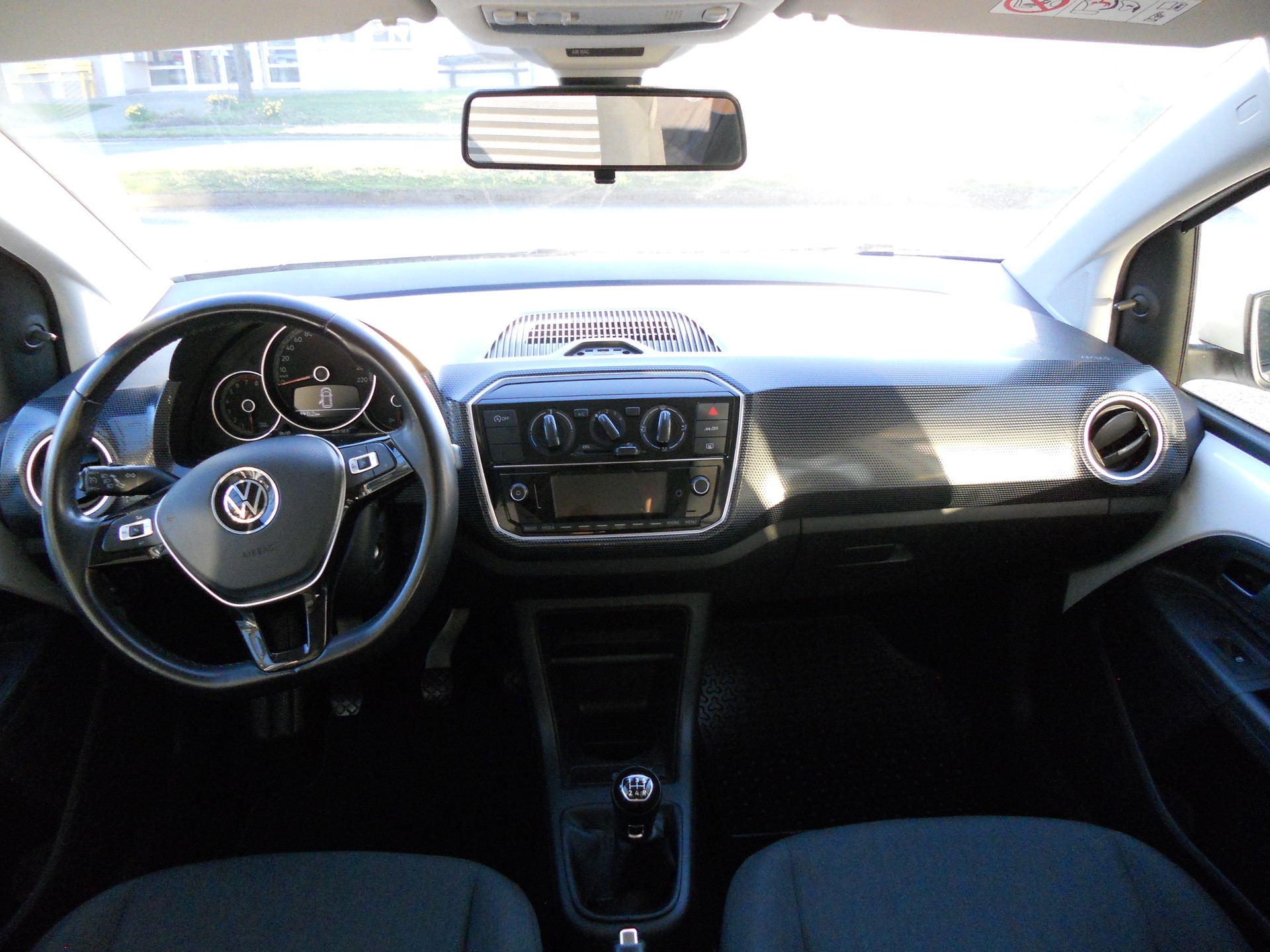 VW Up 1.0 MPI move up-image-10