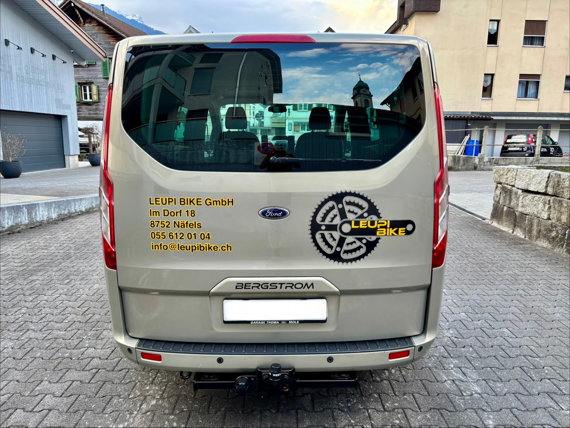 FORD Tourneo Custom 300 L1H1 Titanium-image-4