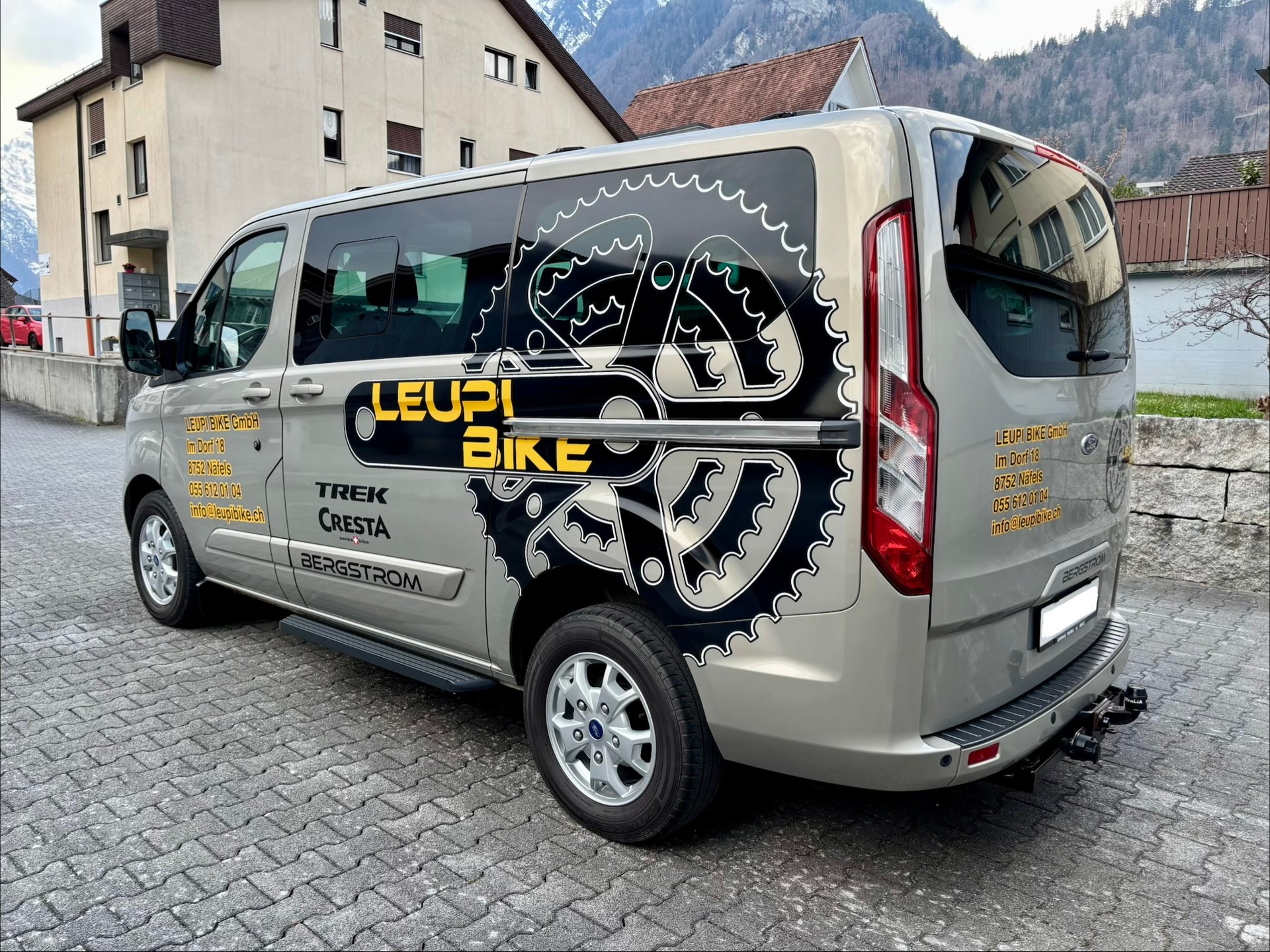 FORD Tourneo Custom 300 L1H1 Titanium-image-5