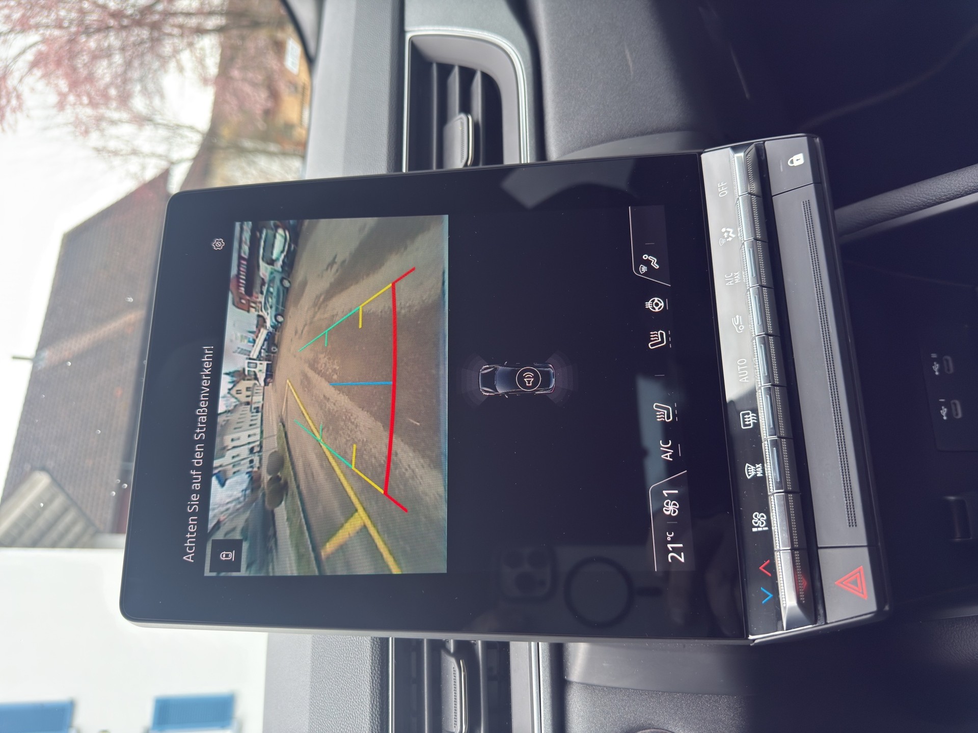 RENAULT Captur 1.3 TCe Techno EDC-image-16
