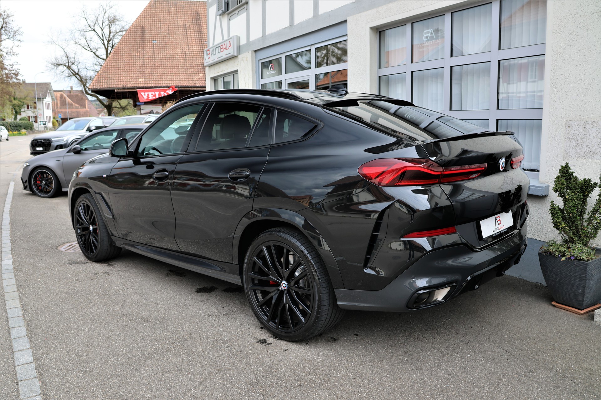 BMW X6 xDrive 48V 40d Steptronic M Sport (CH) + 3'500KG AHK-image-6