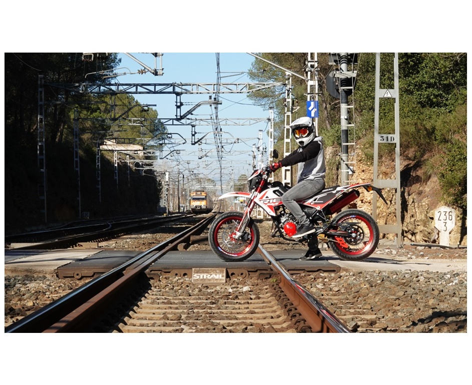 RIEJU MRT 50 SM Trophy-image-9