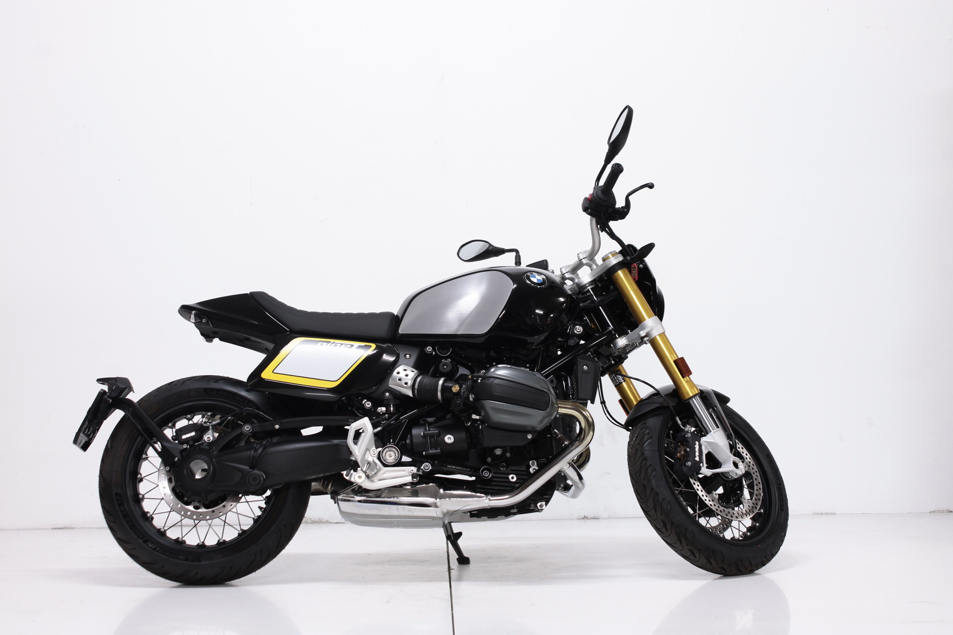 BMW R nineT-image-1