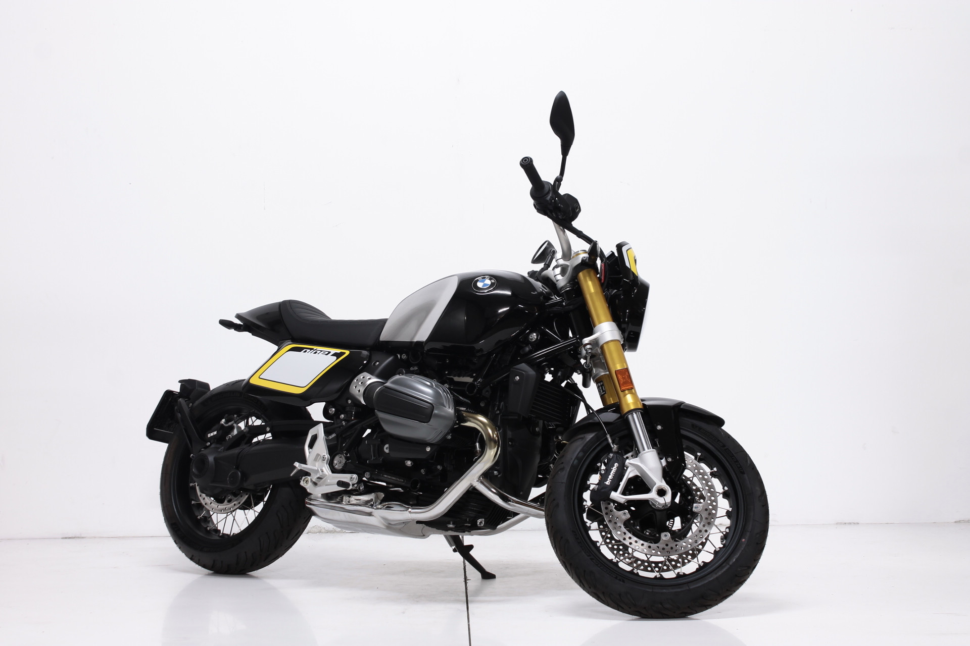 BMW R nineT-image-0