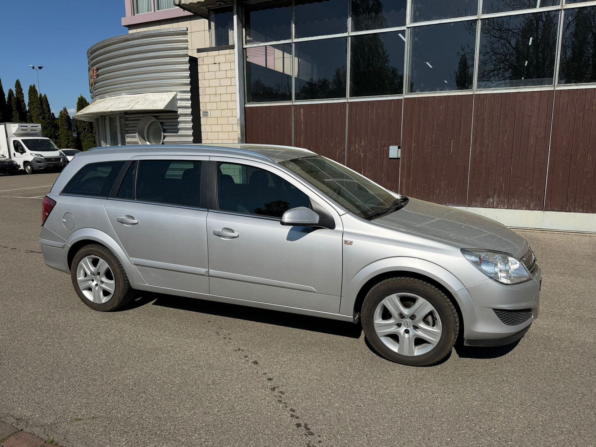 OPEL Astra Caravan 1.6i 16V Enjoy-image-4