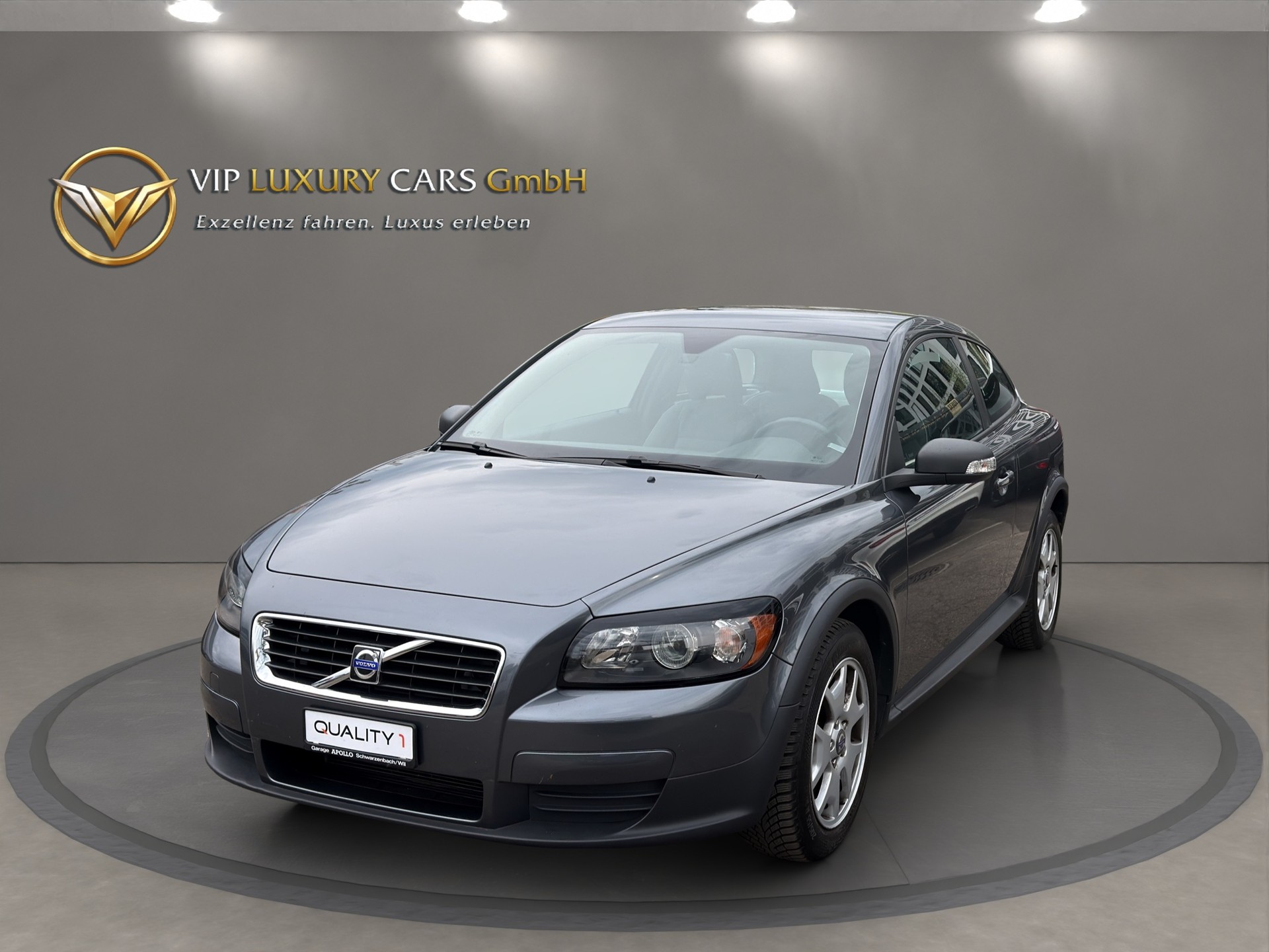 VOLVO C30 1.8 Momentum-showroom-element-1