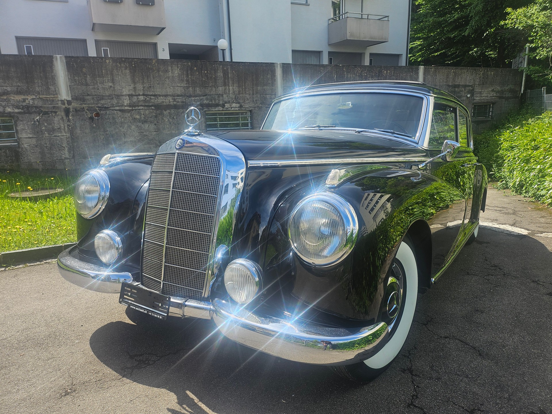 MERCEDES-BENZ Adenauer