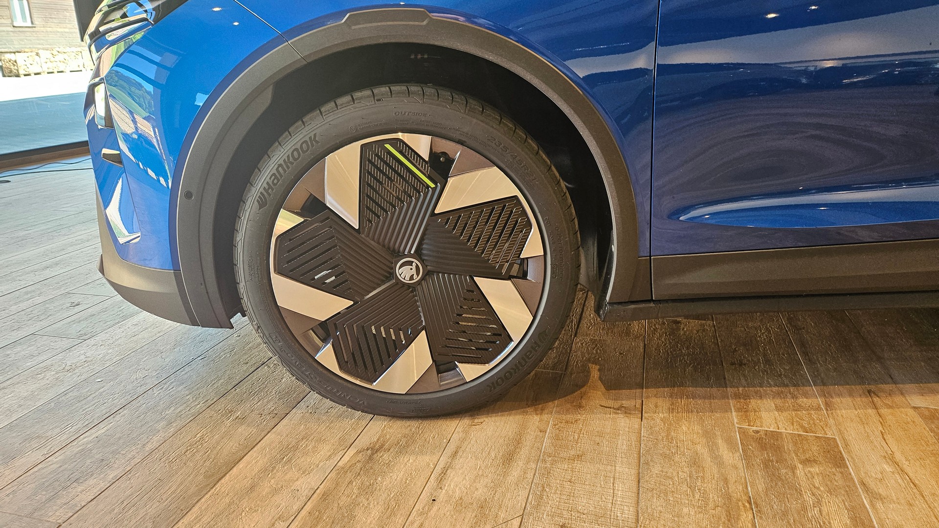 SKODA Elroq RS 4x4-image-13
