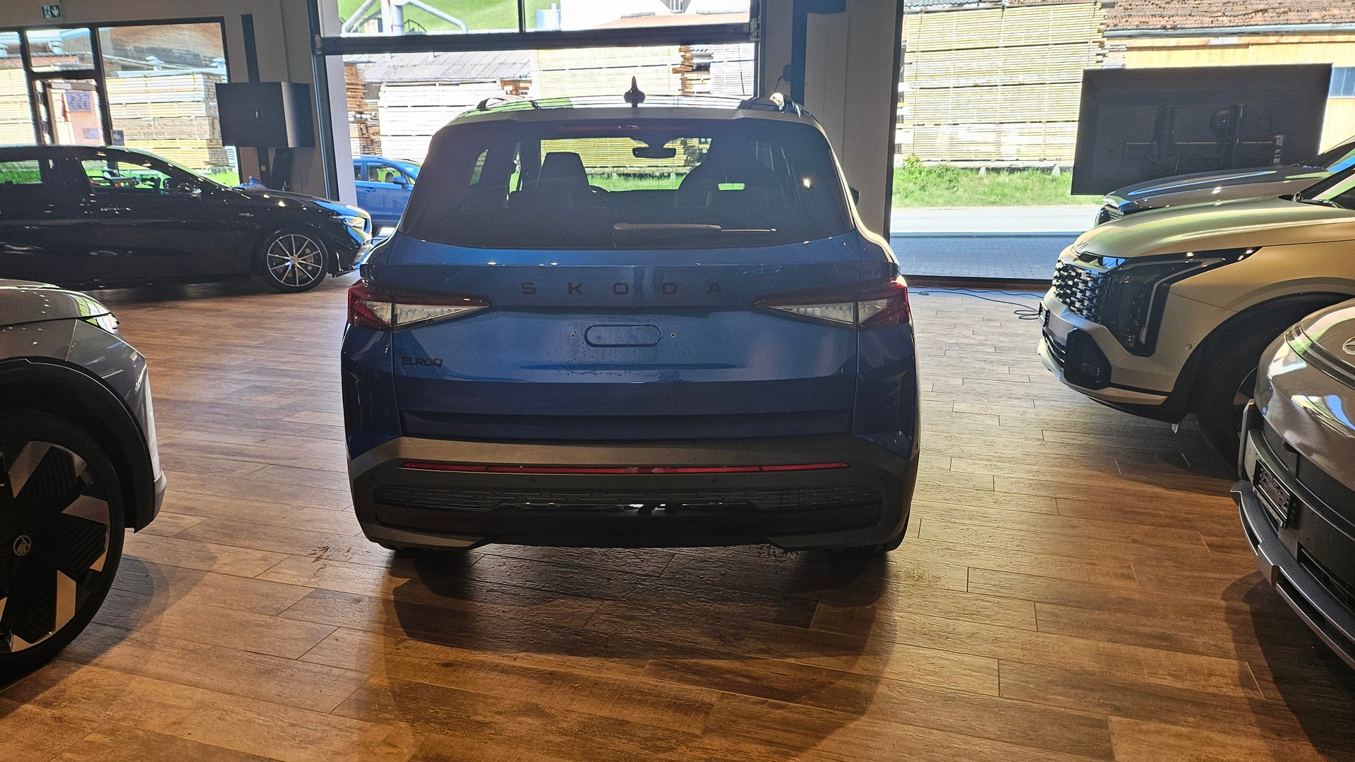 SKODA Elroq RS 4x4-image-19