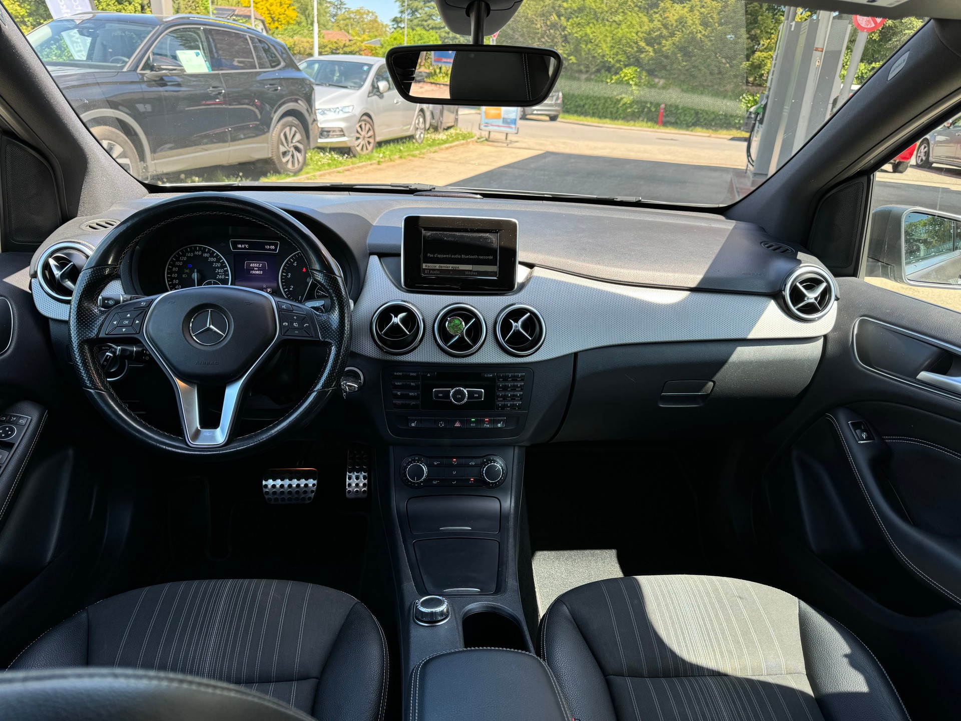 MERCEDES-BENZ B 200 7G-DCT-image-8