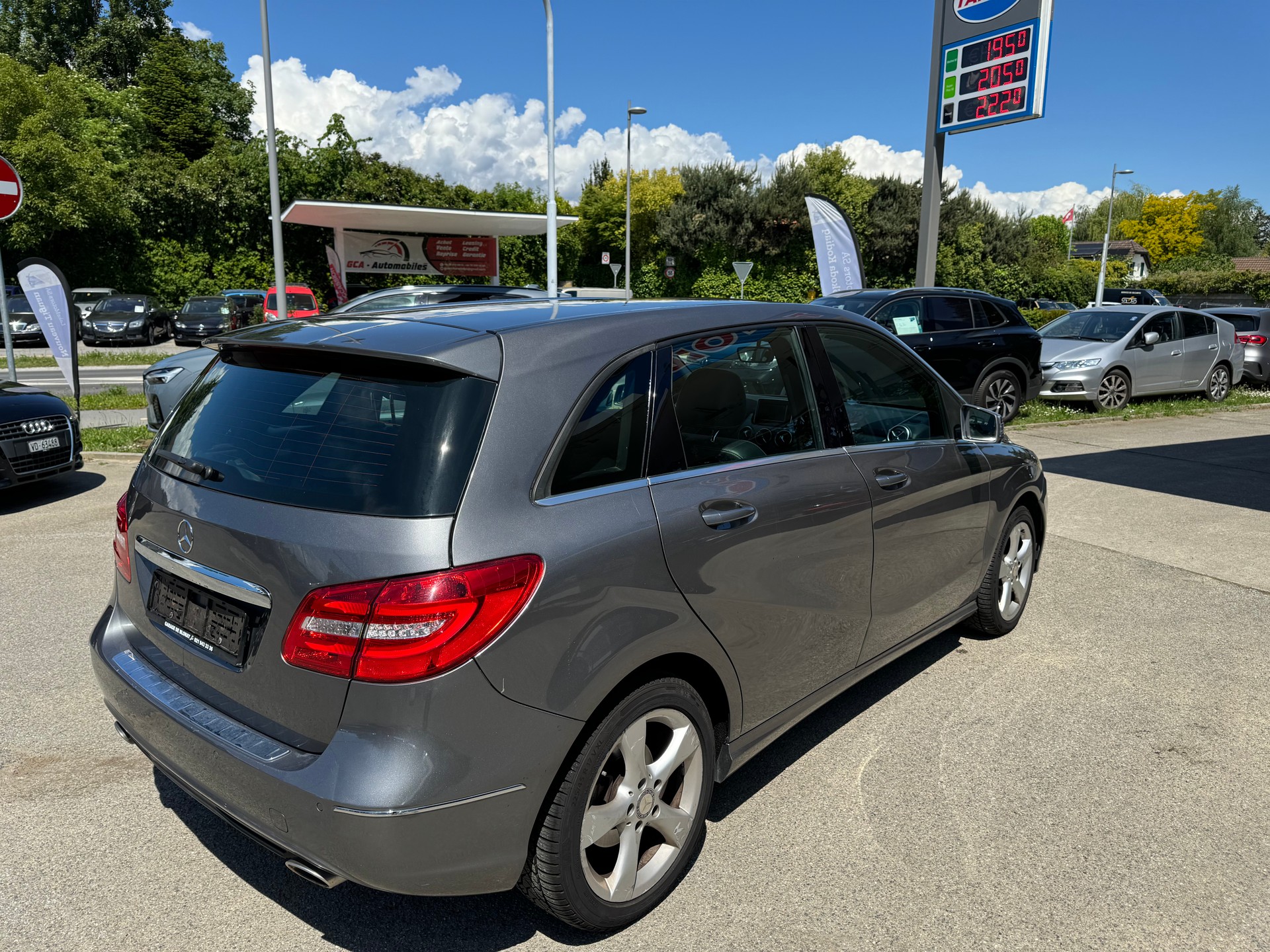 MERCEDES-BENZ B 200 7G-DCT-image-7