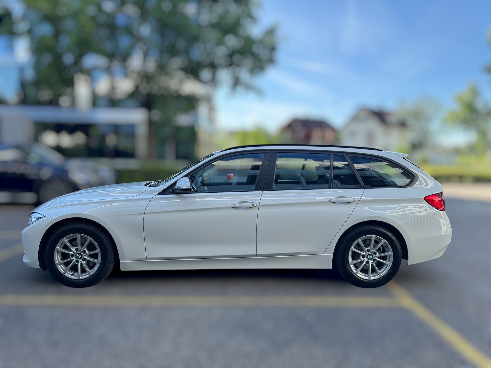 BMW 318d Touring Steptronic-image-7