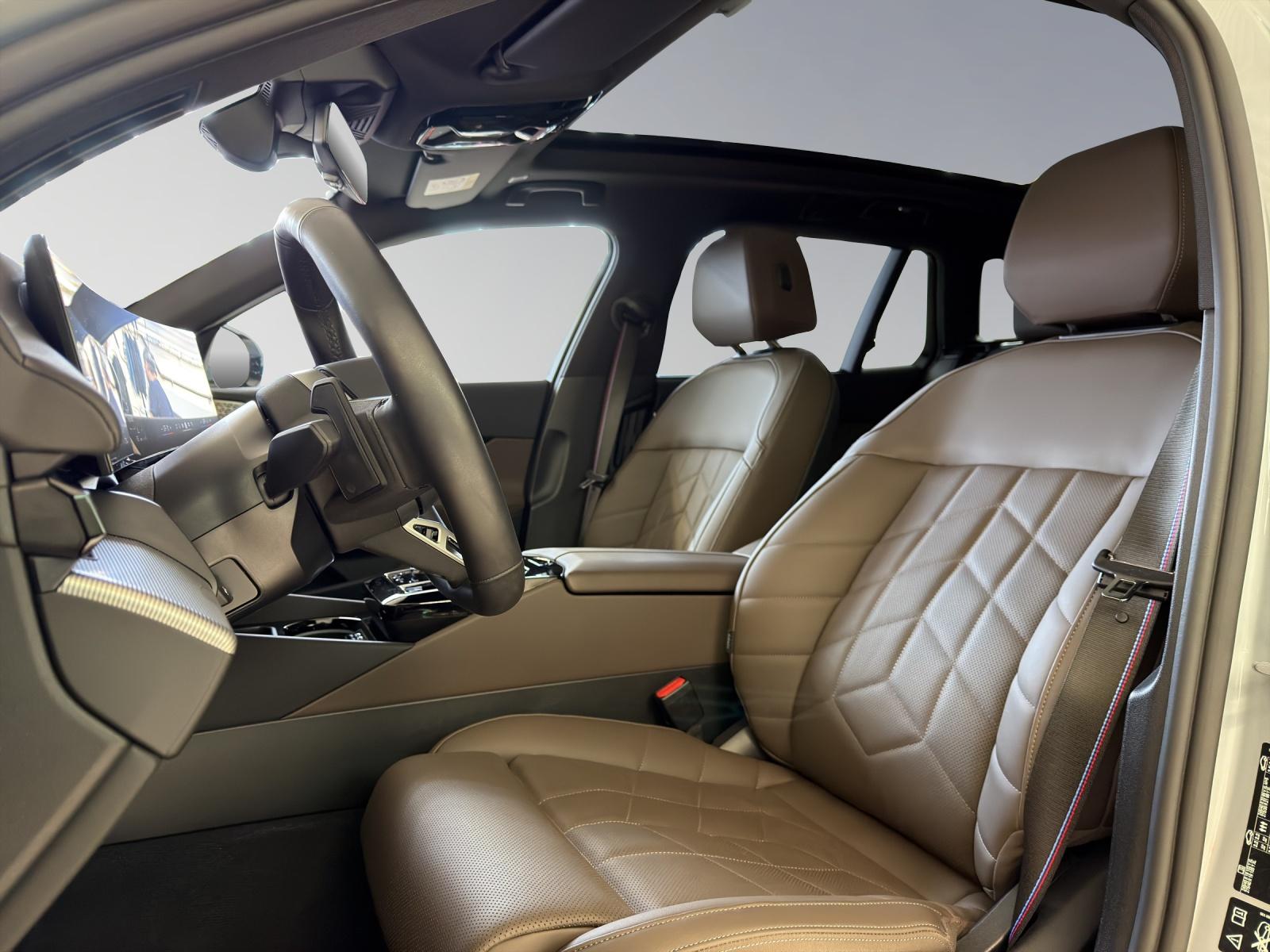 BMW 540d xDrive Touring M-SportPaket Pro-image-10