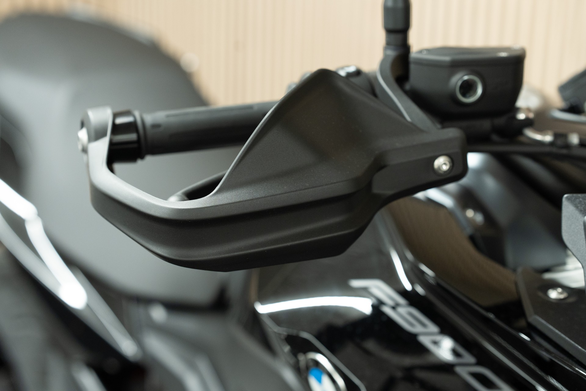 BMW F 900 XR A2-image-7