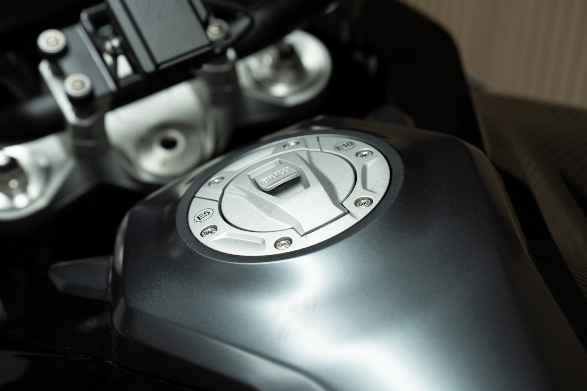 BMW F 900 XR A2-image-4