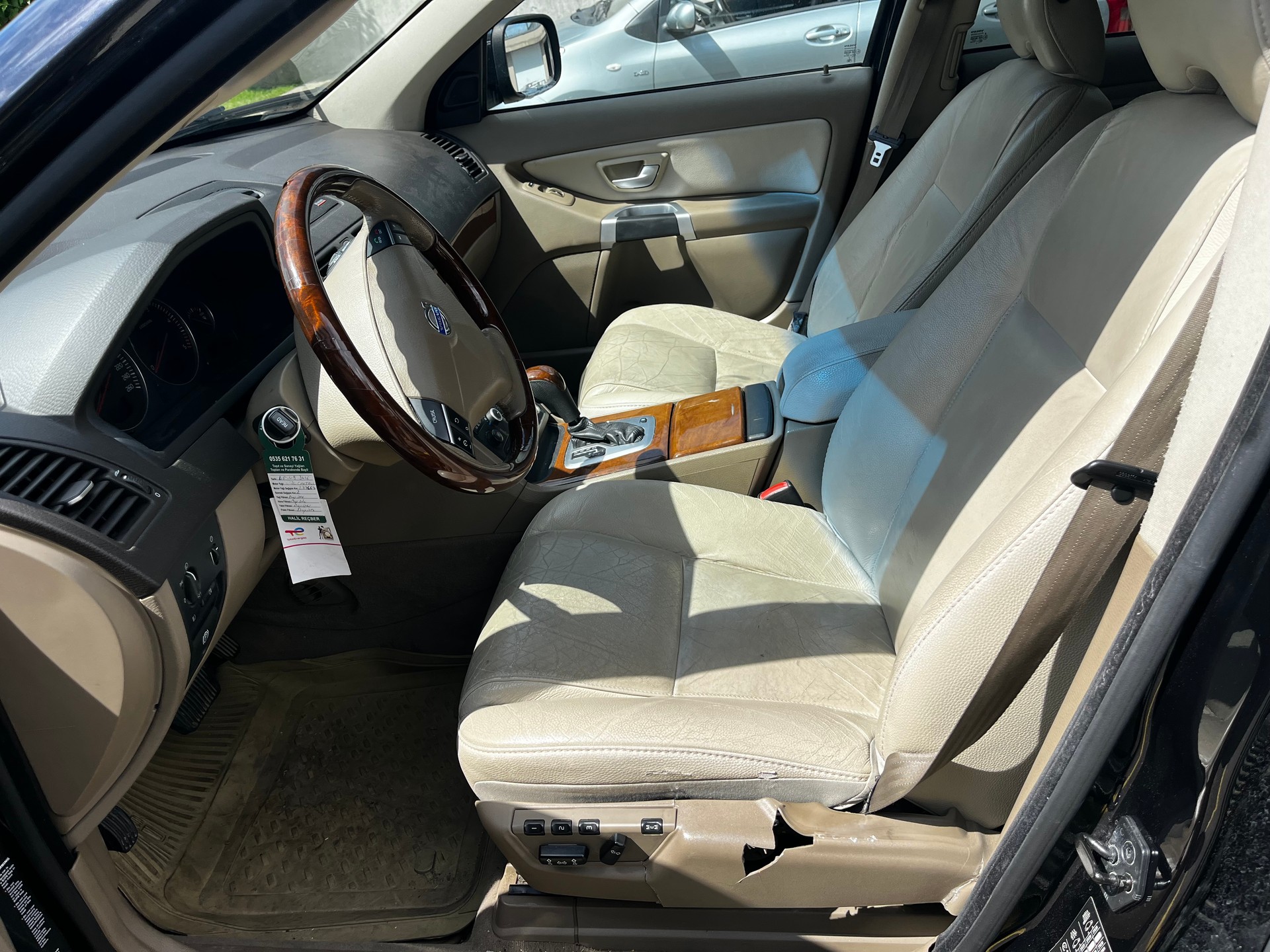 VOLVO XC90 D5 AWD Ocean Race Geartronic-image-12