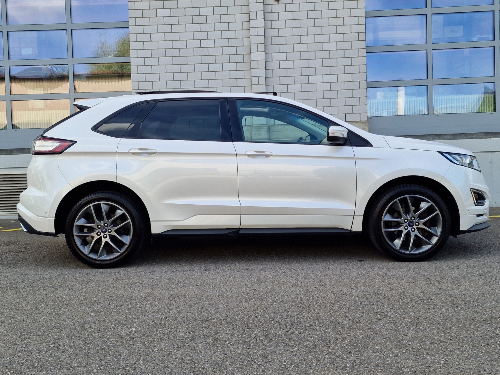 FORD Edge 2.0 TDCi Sport 4WD PowerShift-image-3