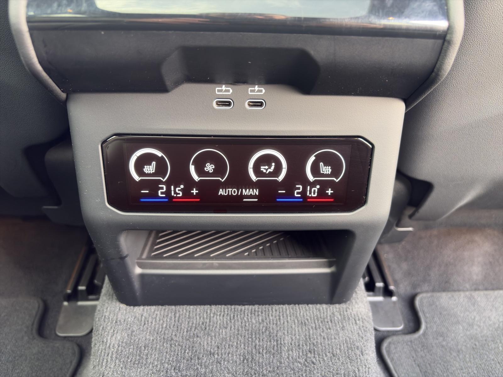 BMW M5 xDrive Touring-image-12