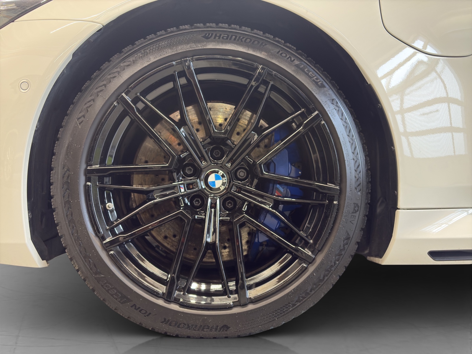 BMW M5 xDrive Touring-image-20