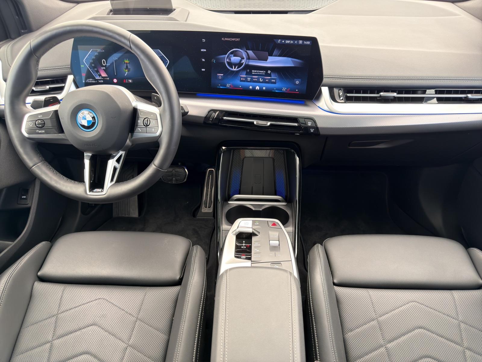 BMW 225e xDrive Active Tourer M Sport-image-11