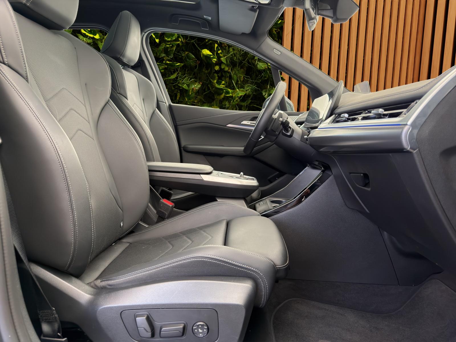 BMW 225e xDrive Active Tourer M Sport-image-10