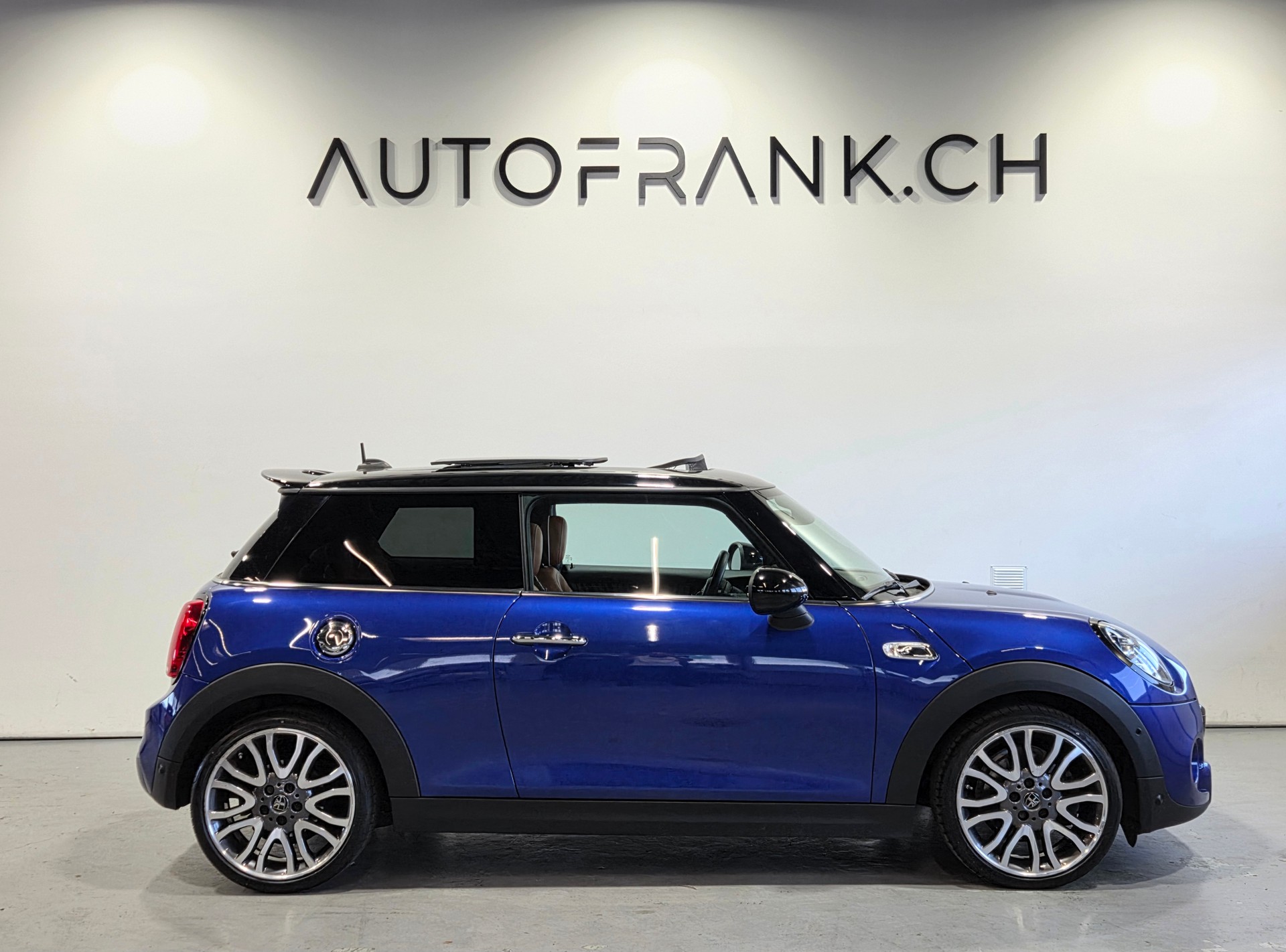 MINI Mini F56 2.0i Cooper S SDKG-showroom-element-1