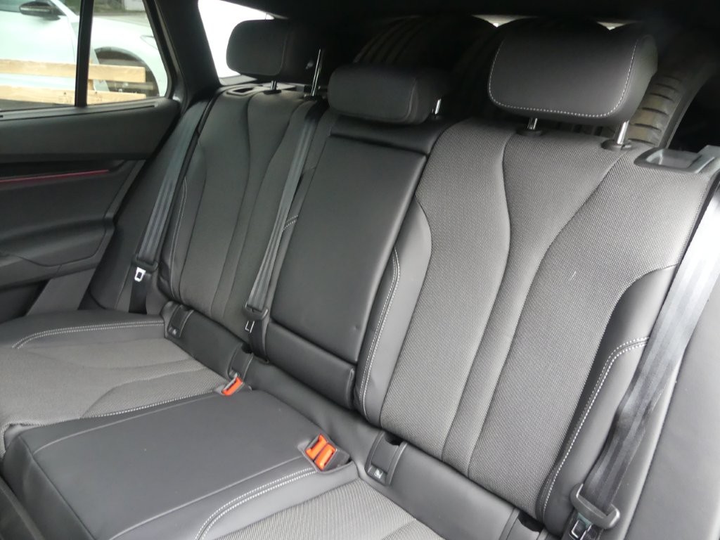 SKODA Enyaq 4x4 RS-image-11