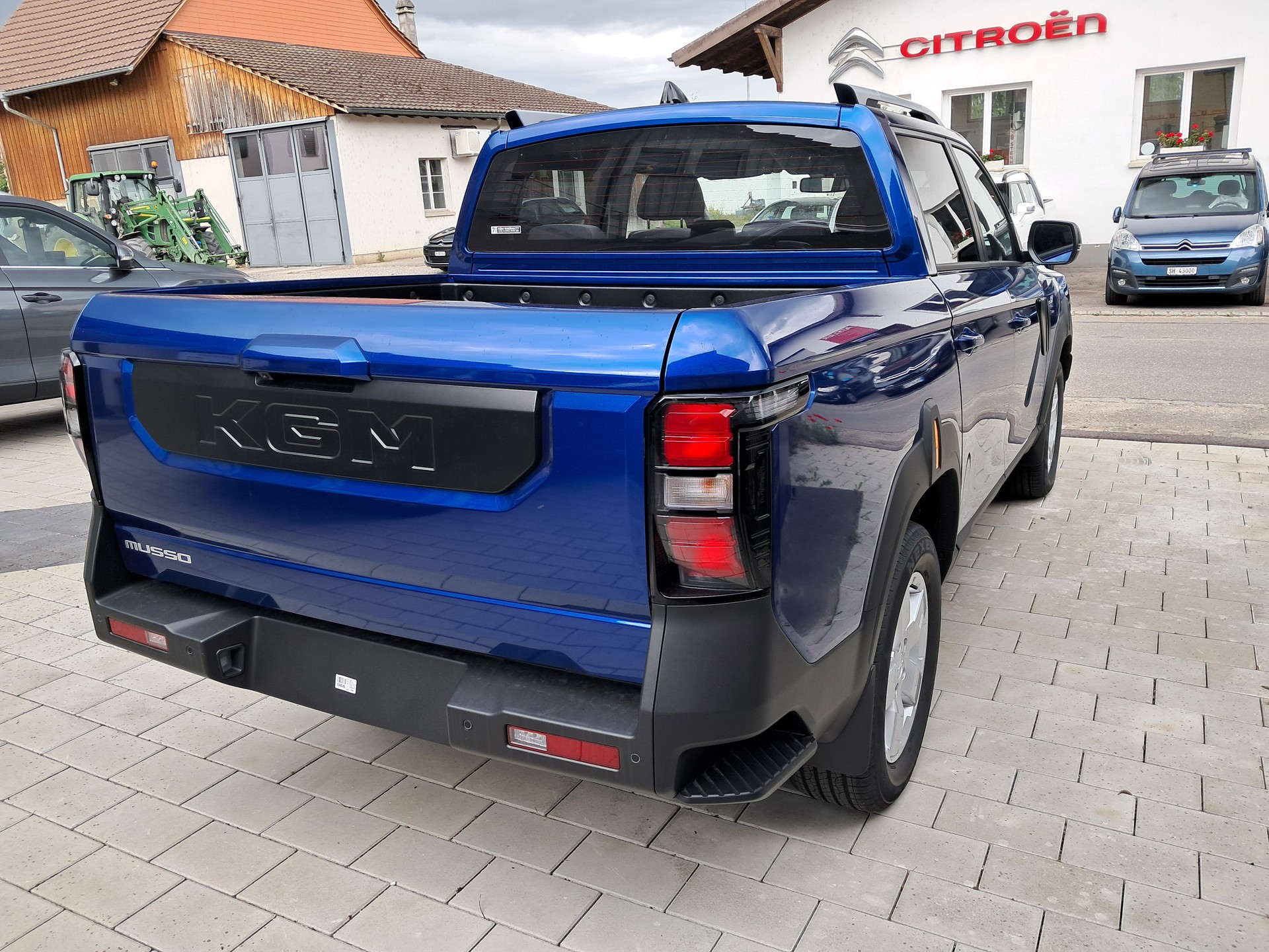 KGM-SsangYong Musso NEW 2.2 Platinum 4WD Aut.-showroom-element-2