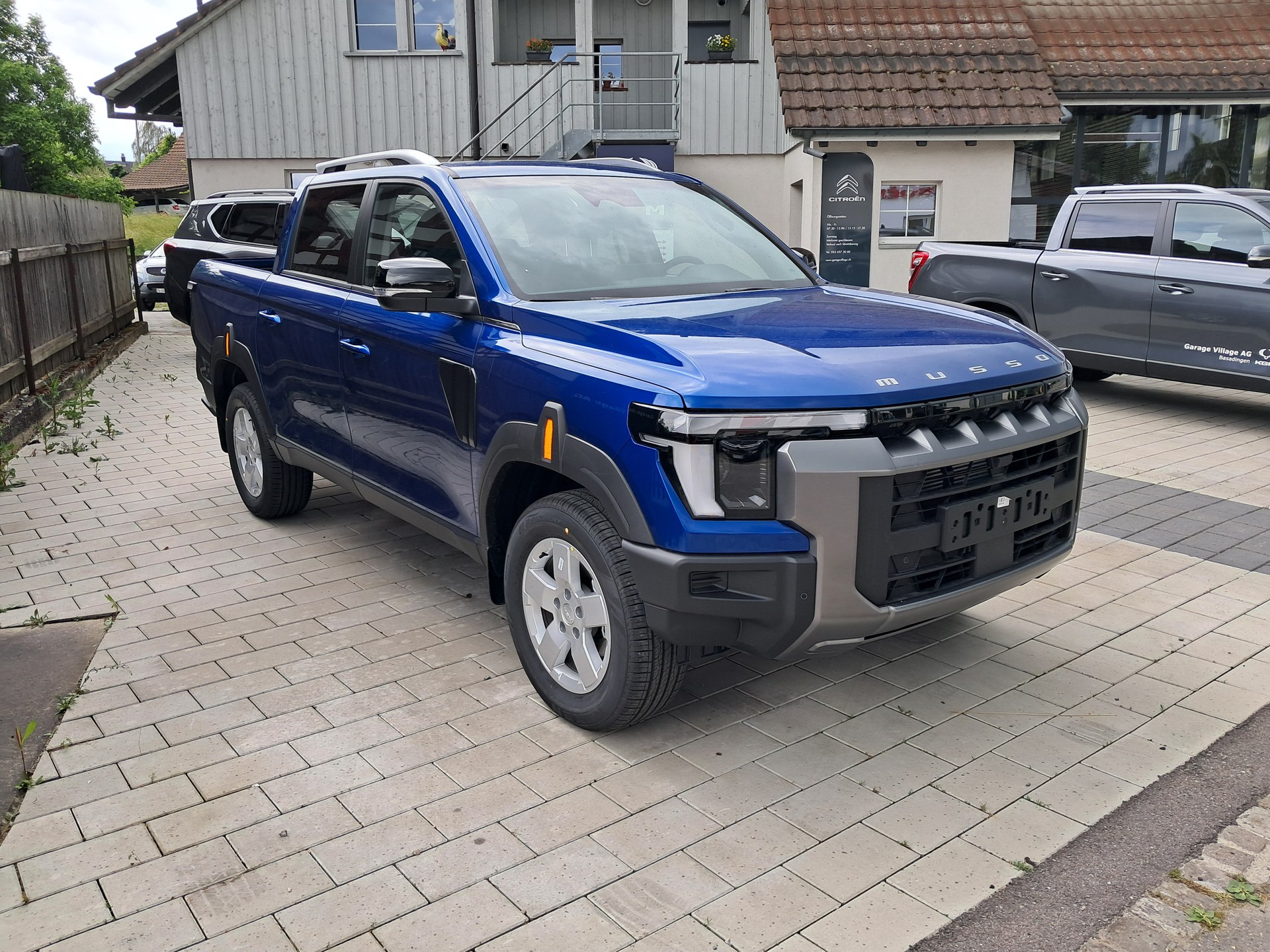 KGM-SsangYong Musso NEW 2.2 Platinum 4WD Aut.-showroom-element-3