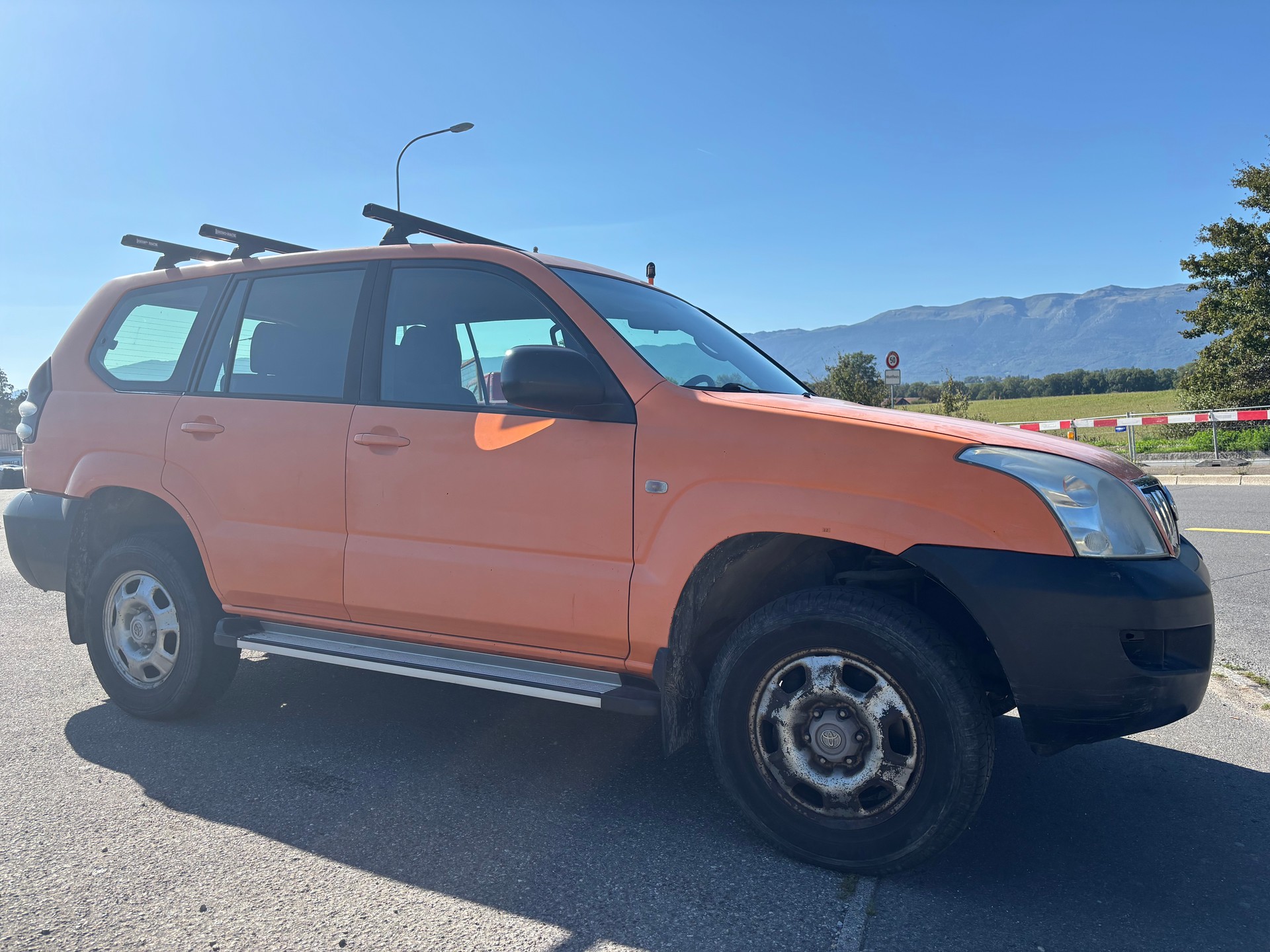 TOYOTA Land Cruiser 3.0 TD Linea Terra-image-2