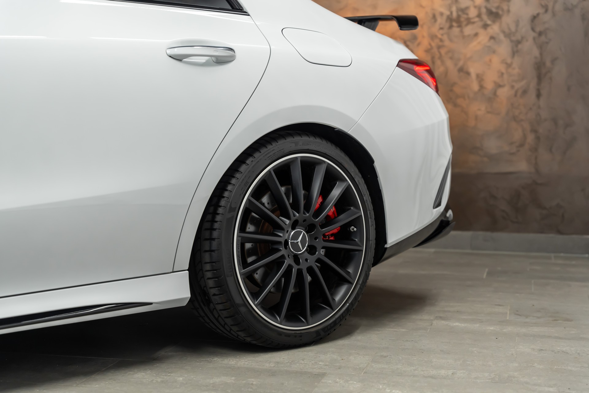 MERCEDES-BENZ CLA 35 AMG 4Matic 7G-DCT *Aerodynamik-Plus*Night-Paket*Fahrassist*Burmester*-image-7